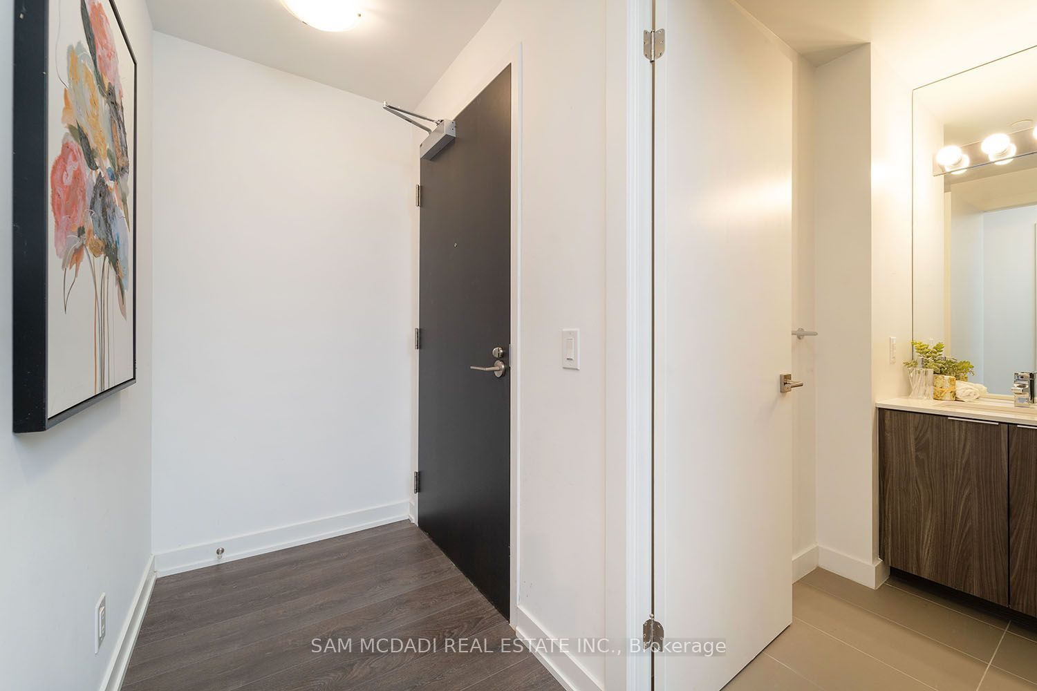 609 Avenue Road 301, Toronto, ON M4V 2K3 photo 4