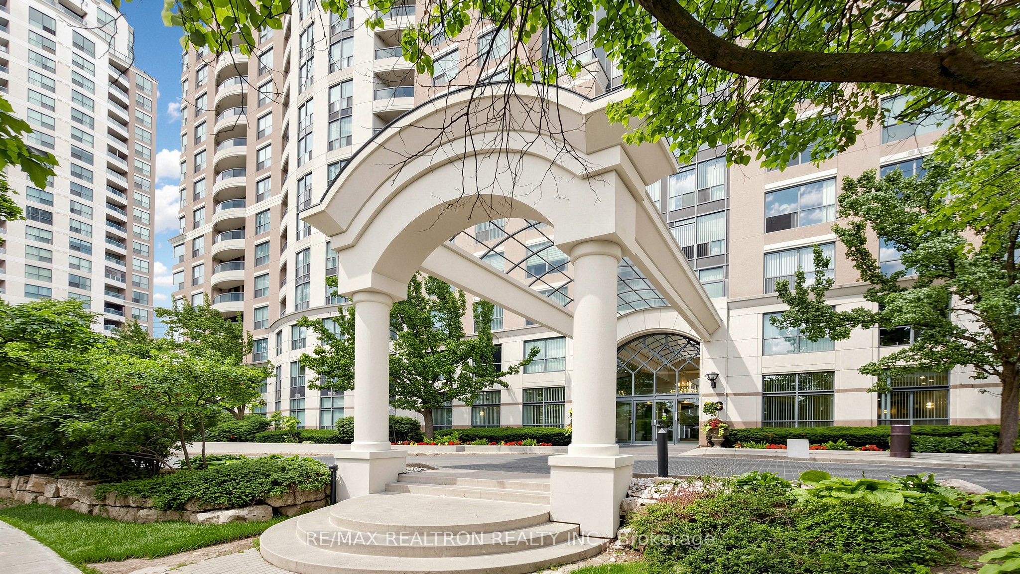 23 Lorraine Drive 502, Toronto, ON M2N 6Z6 photo 5