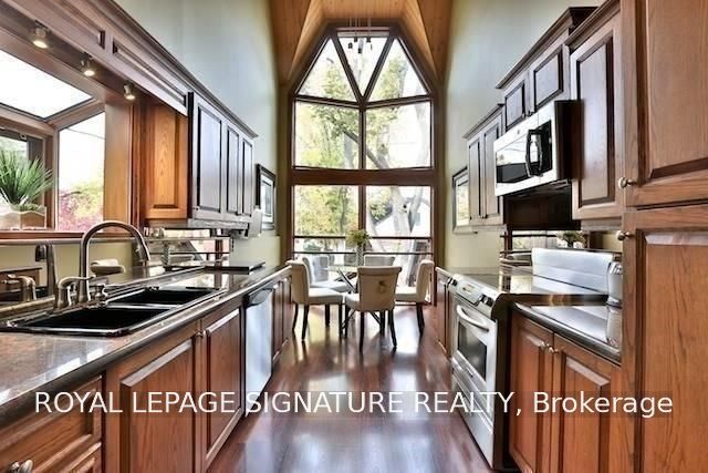 585 Balliol Street, Toronto, ON M4S 1E1 photo 4