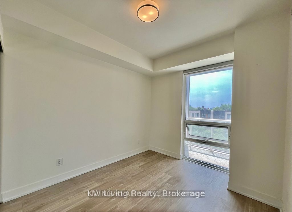 80 Vanauley Street 302, Toronto, ON M5T 0C9 photo 5