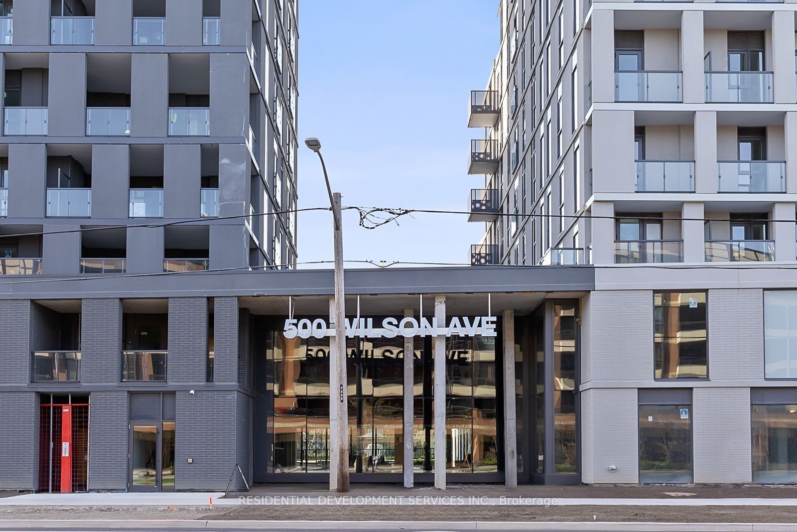 500 Wilson Avenue 1203, Toronto, ON M3H 5Y9 photo 2