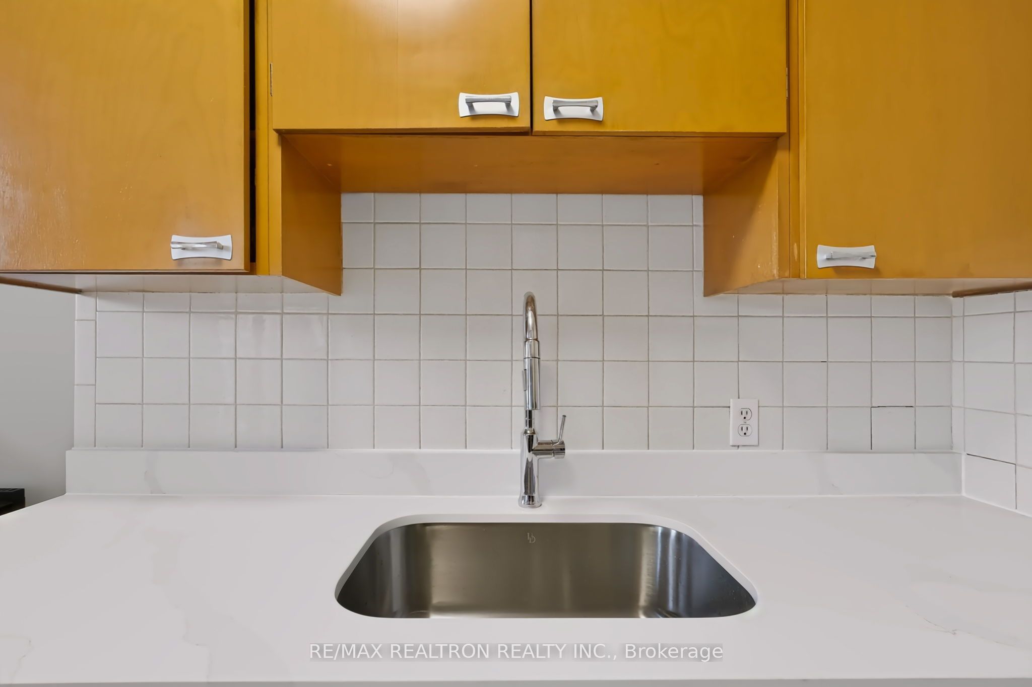 3232 Yonge Street 3, Toronto, ON M4N 2L4 photo 5