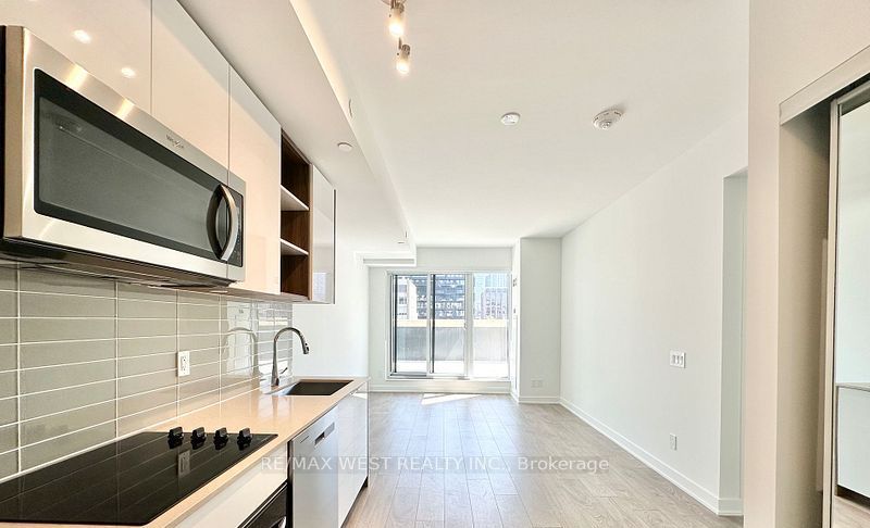 543 Richmond Street W 616, Toronto, ON M5V 0W9 photo 3