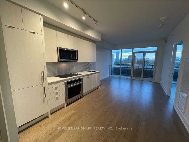 181 Bedford Road 608, Toronto, ON M5R 0A5 photo 3