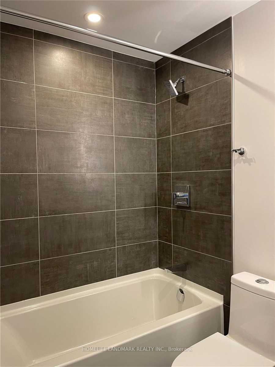 15 Holmes Avenue 811, Toronto, ON M2N 0L4 photo 5