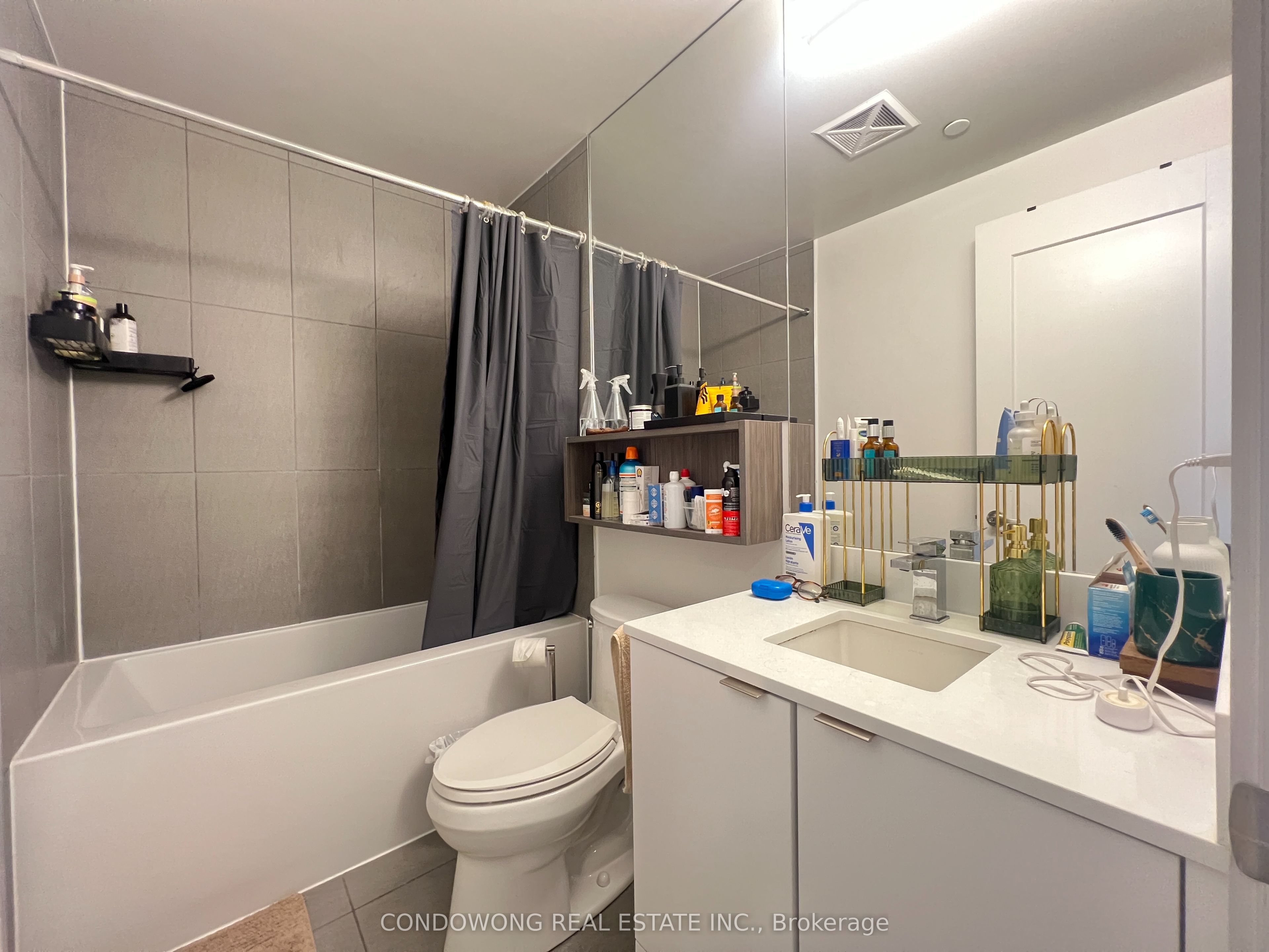 121 Lower Sherbourne Street 1121, Toronto, ON M5A 0W8 photo 3