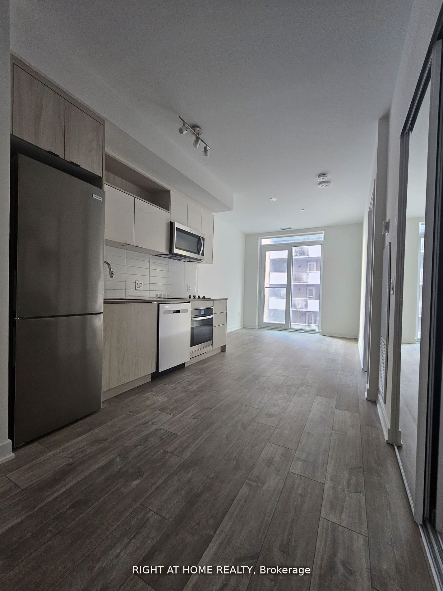 100 Dalhousie Street 206, Toronto, ON M5B 0C7 photo 4