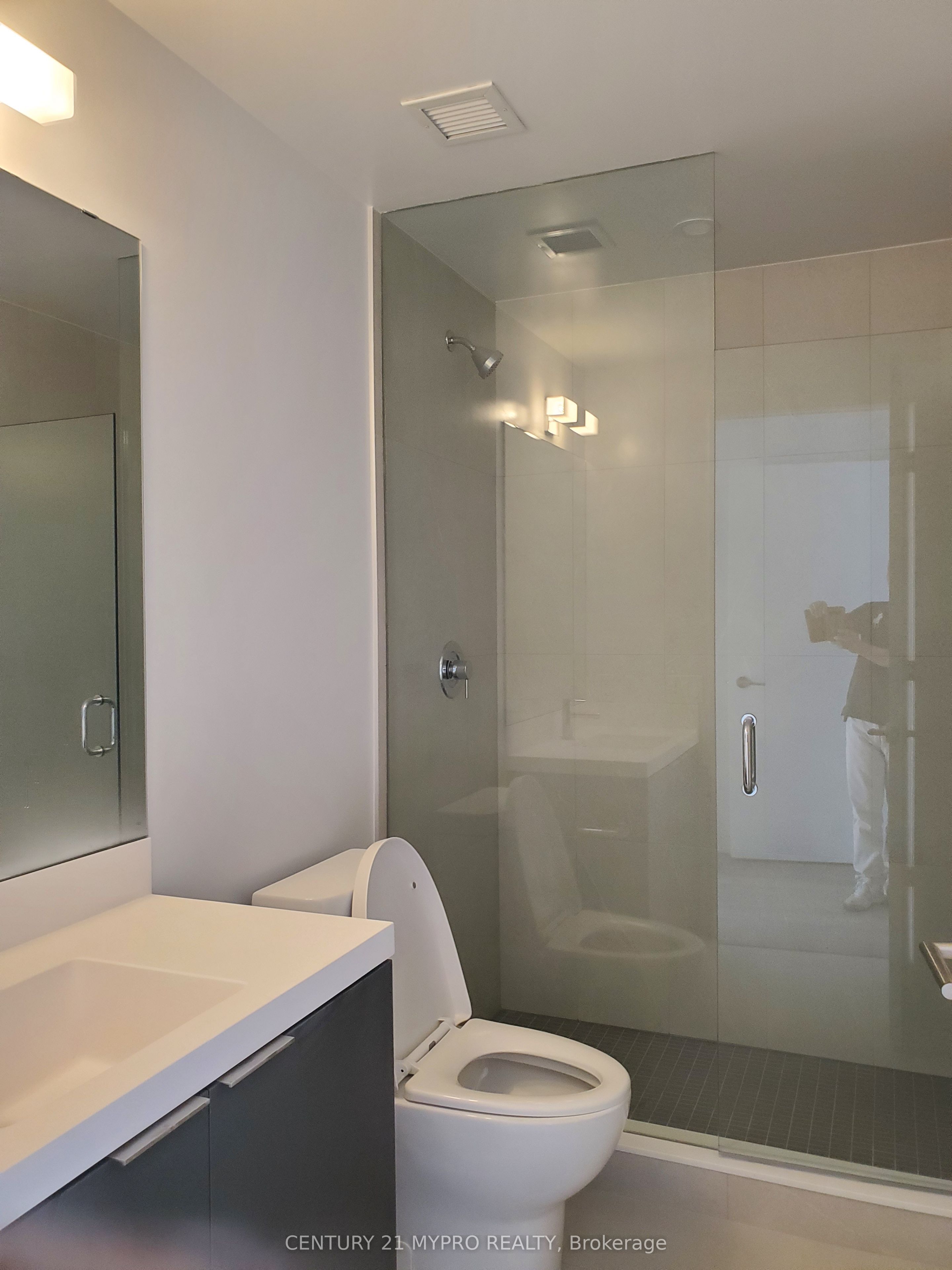 5858 Yonge Street #2505, Toronto, ON M2M 3T3 photo 5