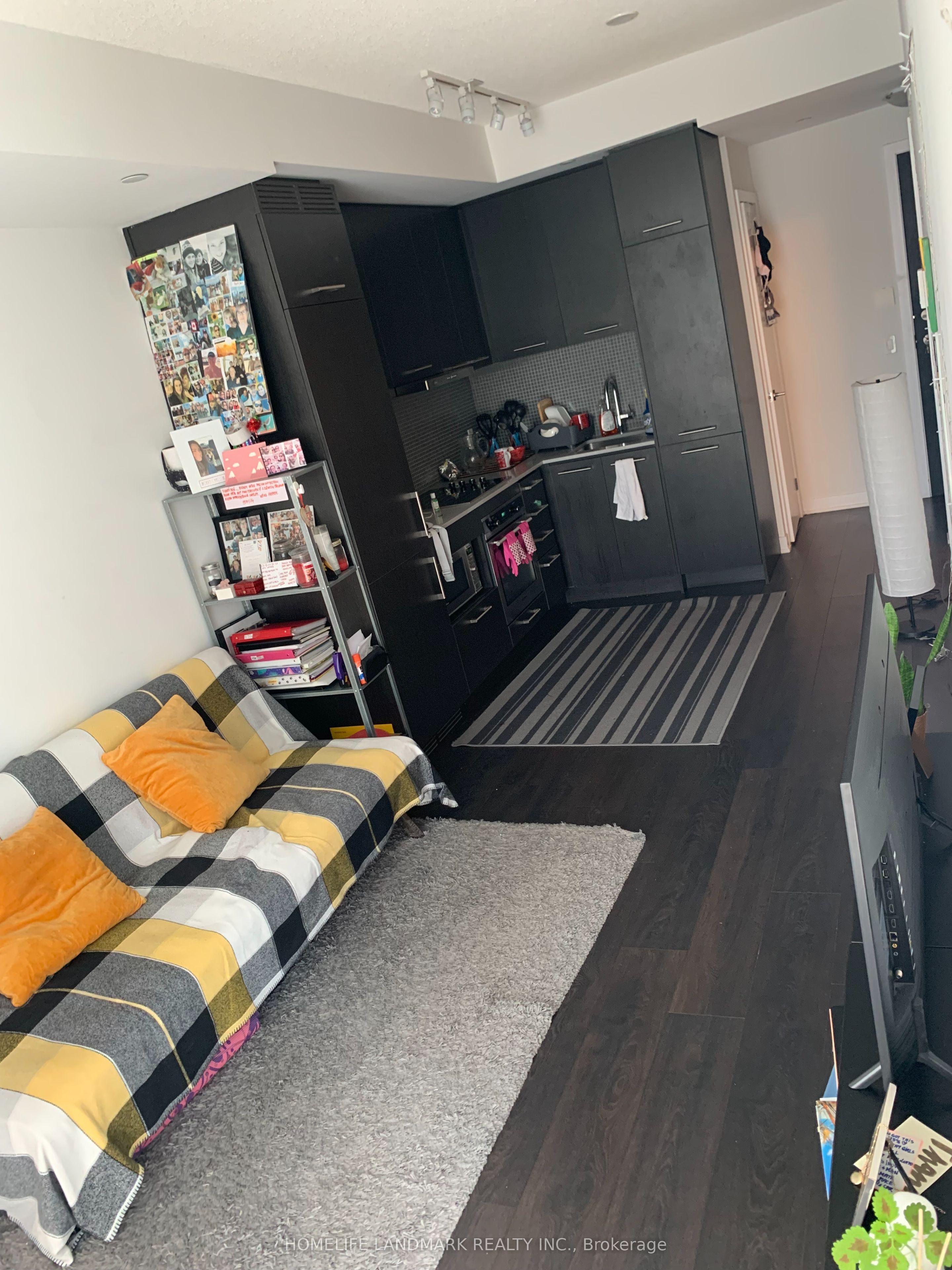 87 Peter Street 1701, Toronto, ON M5V 0P1 photo 2