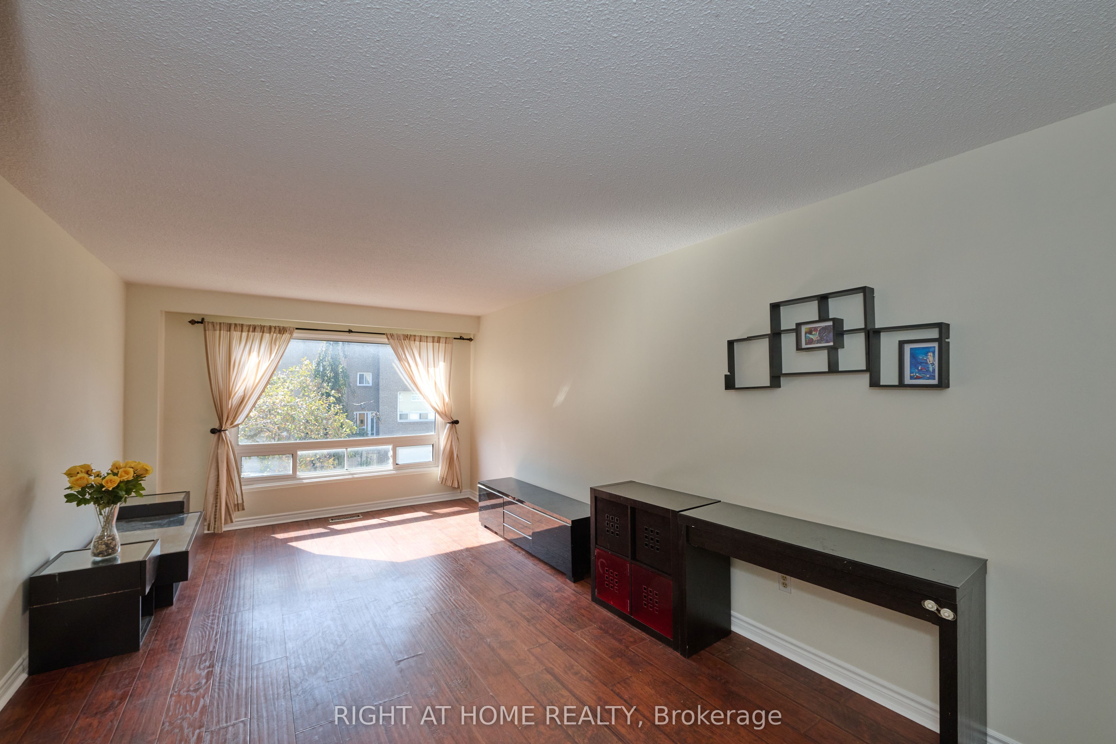 169 Rusty Crest Way 169RC, Toronto, ON M2J 2Y5 photo 4