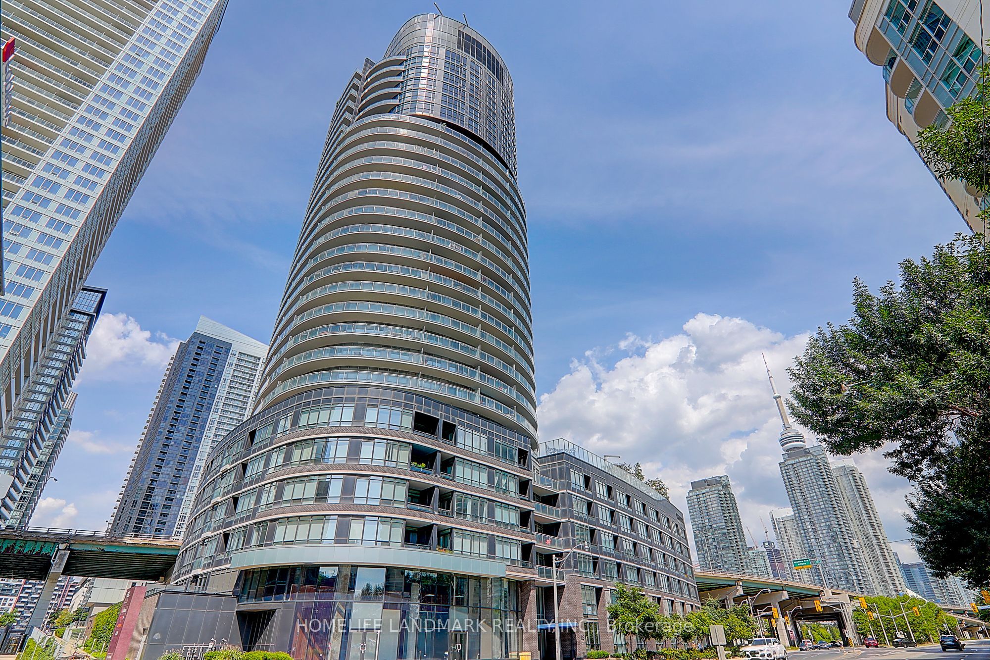 38 Dan Leckie Way 1912, Toronto, ON M5V 2V6 photo 2