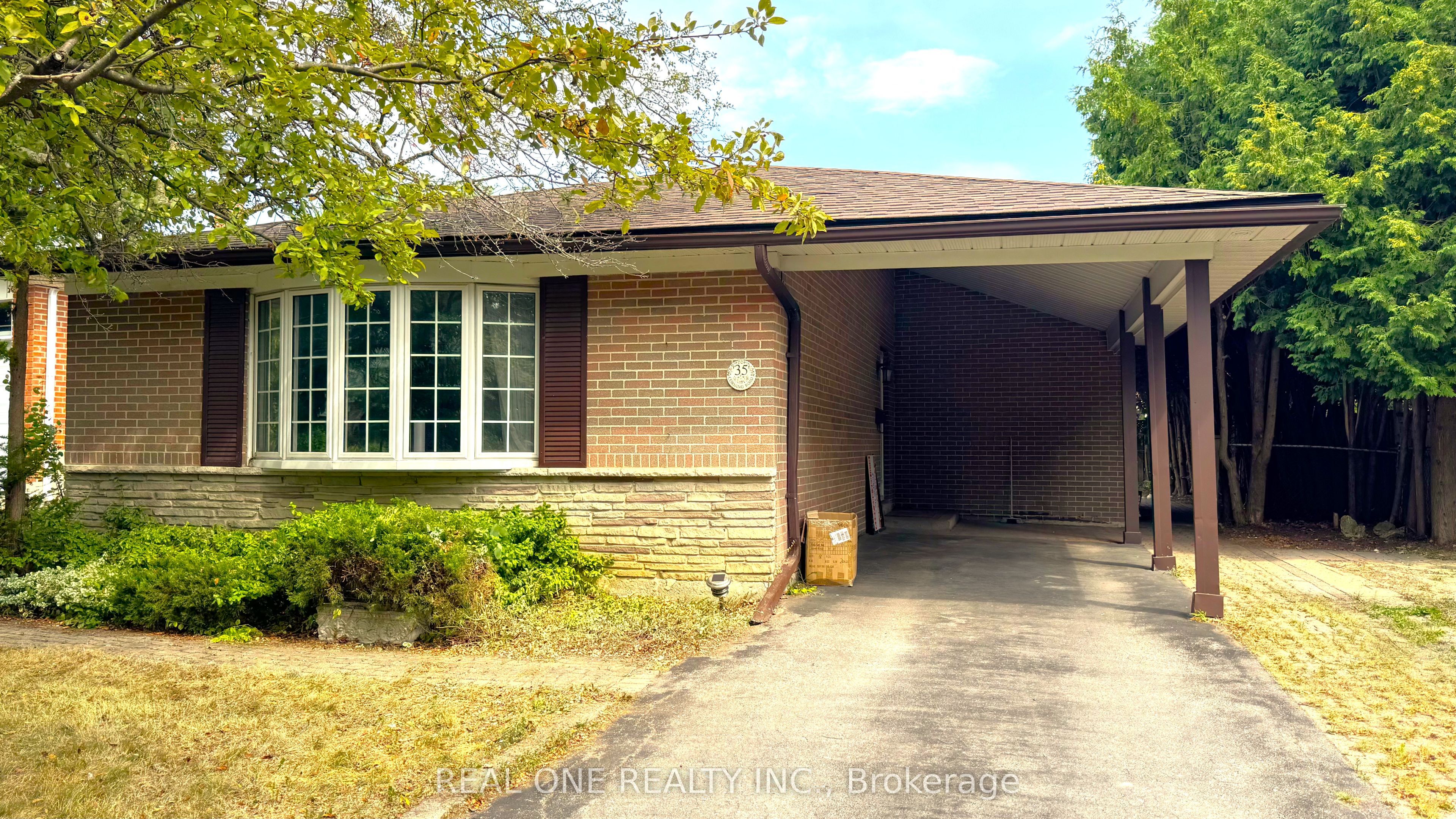 35 Corning Road, Toronto, ON M2J 2L6 photo 2