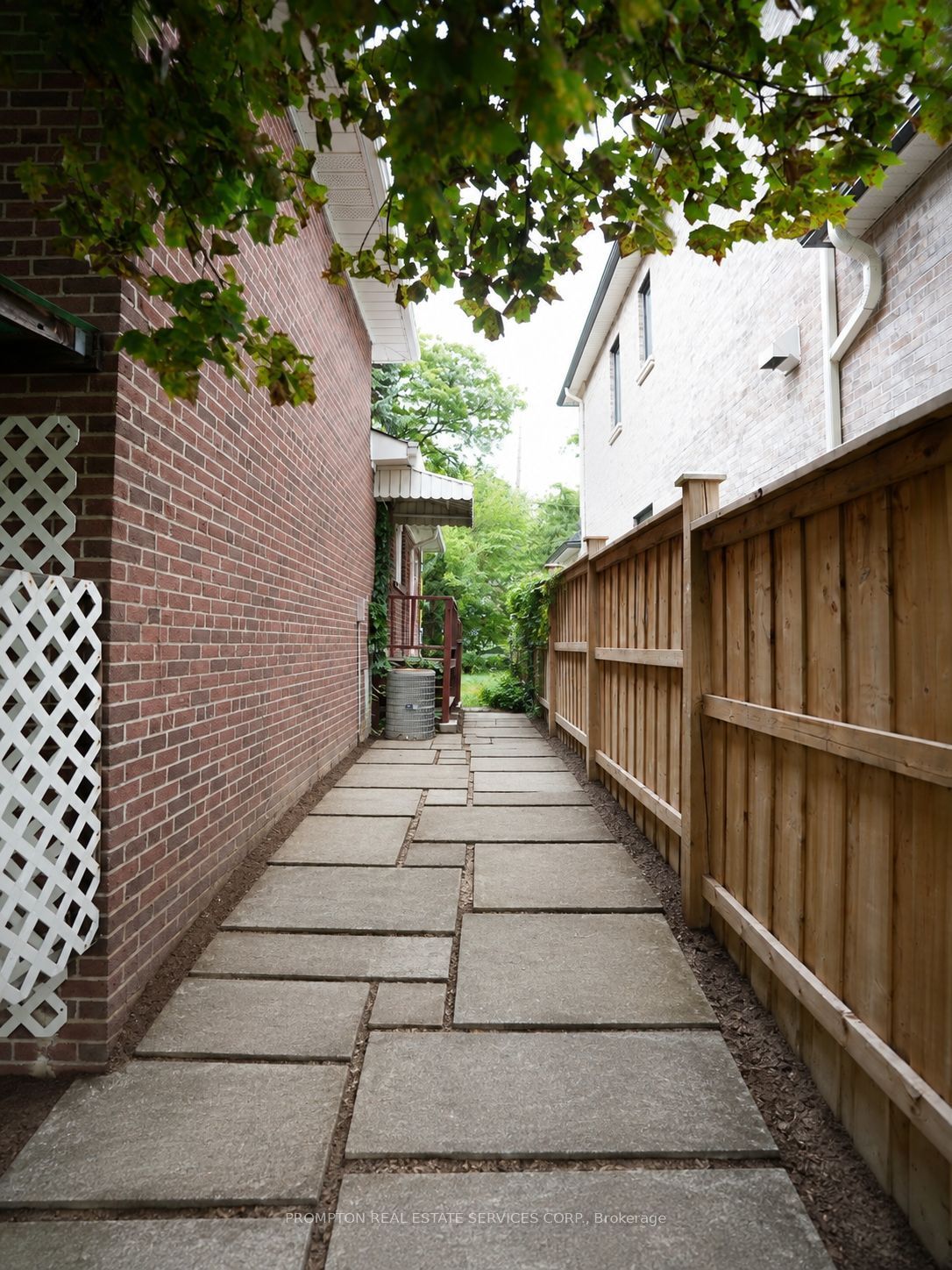 25 Lehar Crescent, Toronto, ON M2H 1J4 photo 5