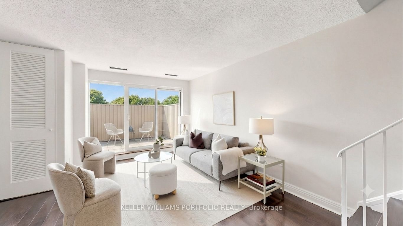 4005 Don Mills Road 358, Toronto, ON M2H 3J9