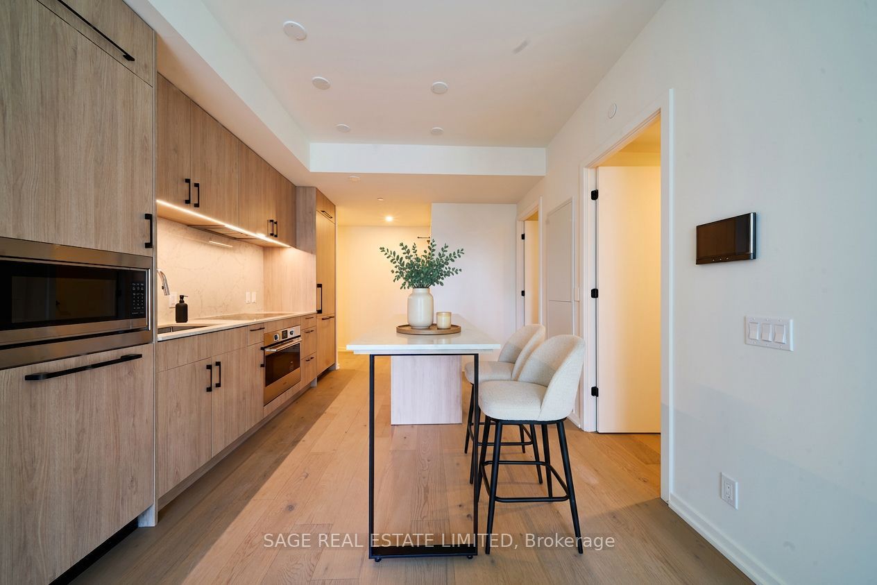 109 Erskine Avenue 1508, Toronto, ON M4P 1Y5 photo 4