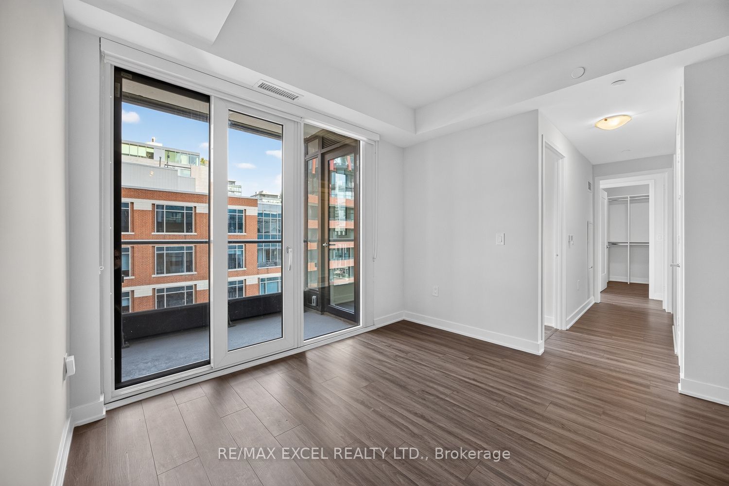 70 Princess Street 801 E, Toronto, ON M5A 0X6 photo 3