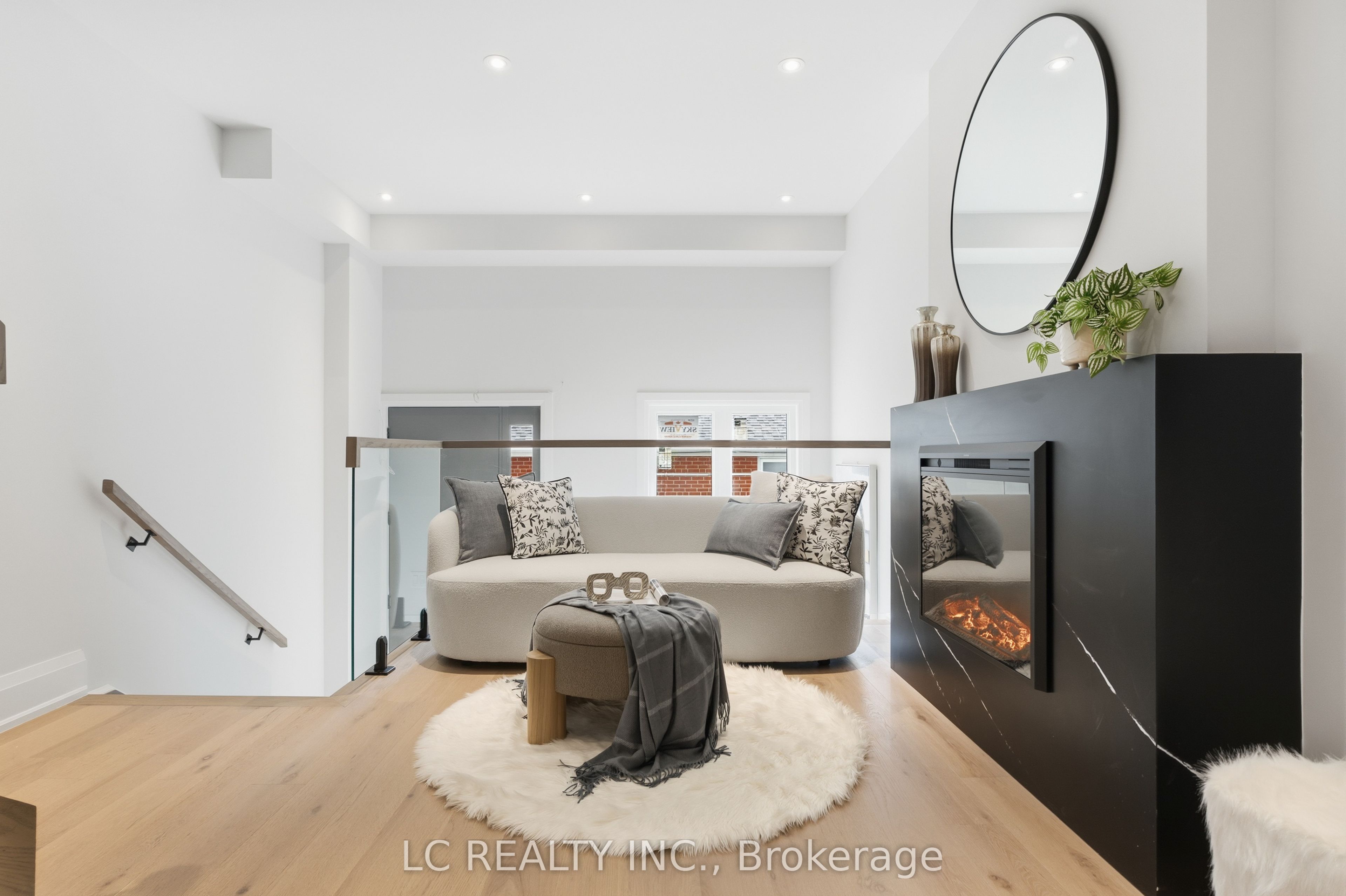 241 Finch Avenue E A03, Toronto, ON M2N 4S1 photo 5
