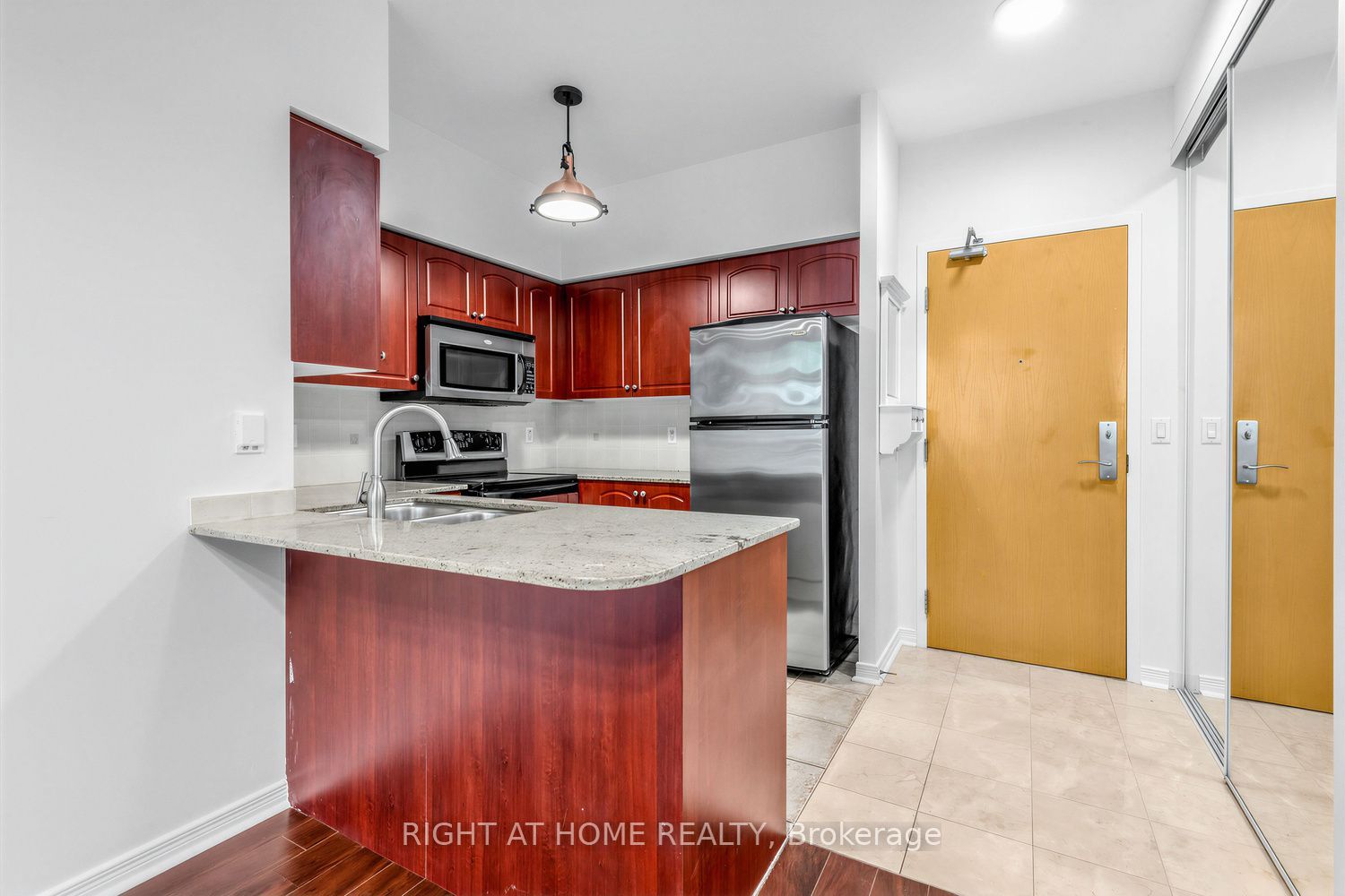 509 Beecroft Avenue 107, Toronto, ON M2N 0A3 photo 5