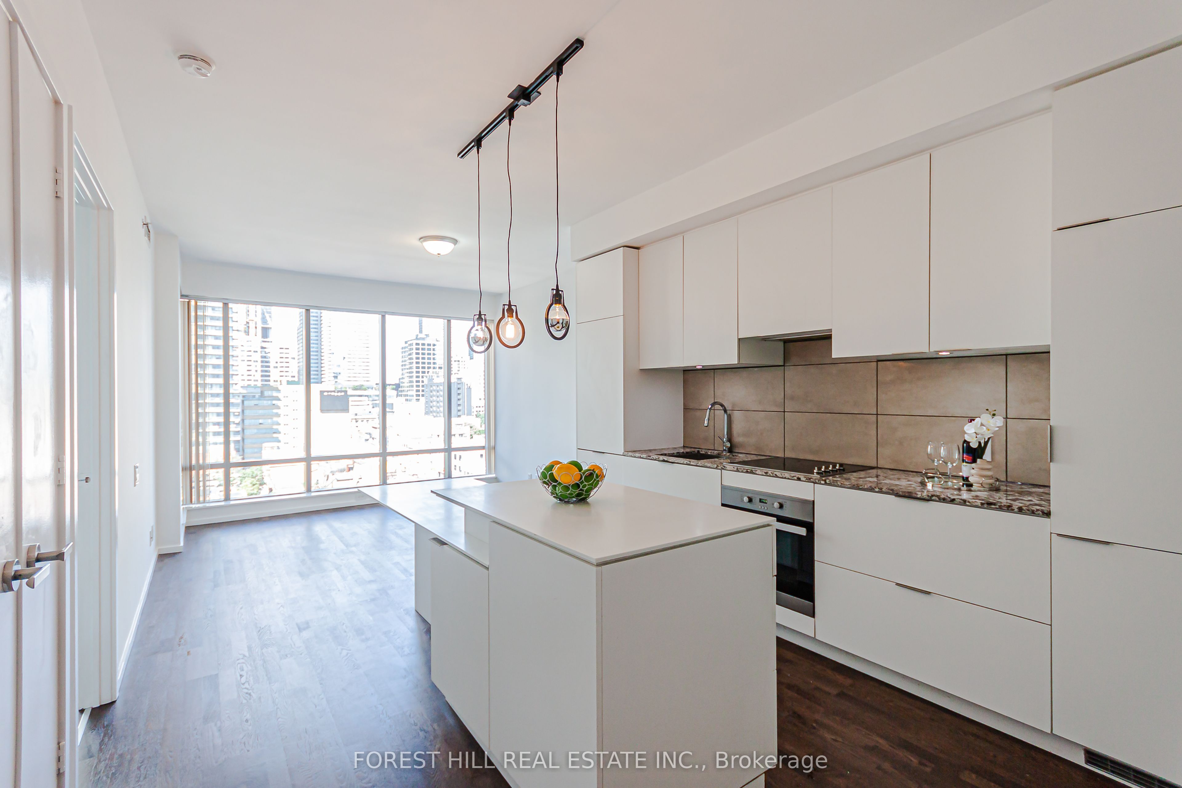 5 St Joseph Street 909, Toronto, ON M4Y 0B6 photo 5