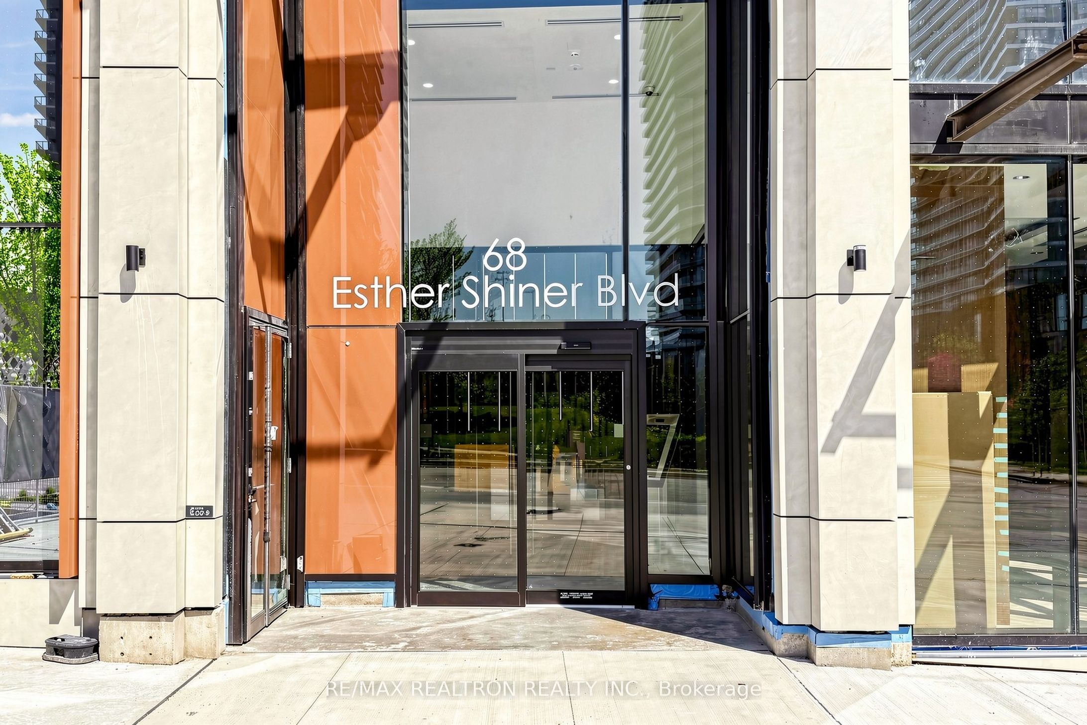 68 Esther Shiner Boulevard 1102, Toronto, ON M2K 0J6 photo 2