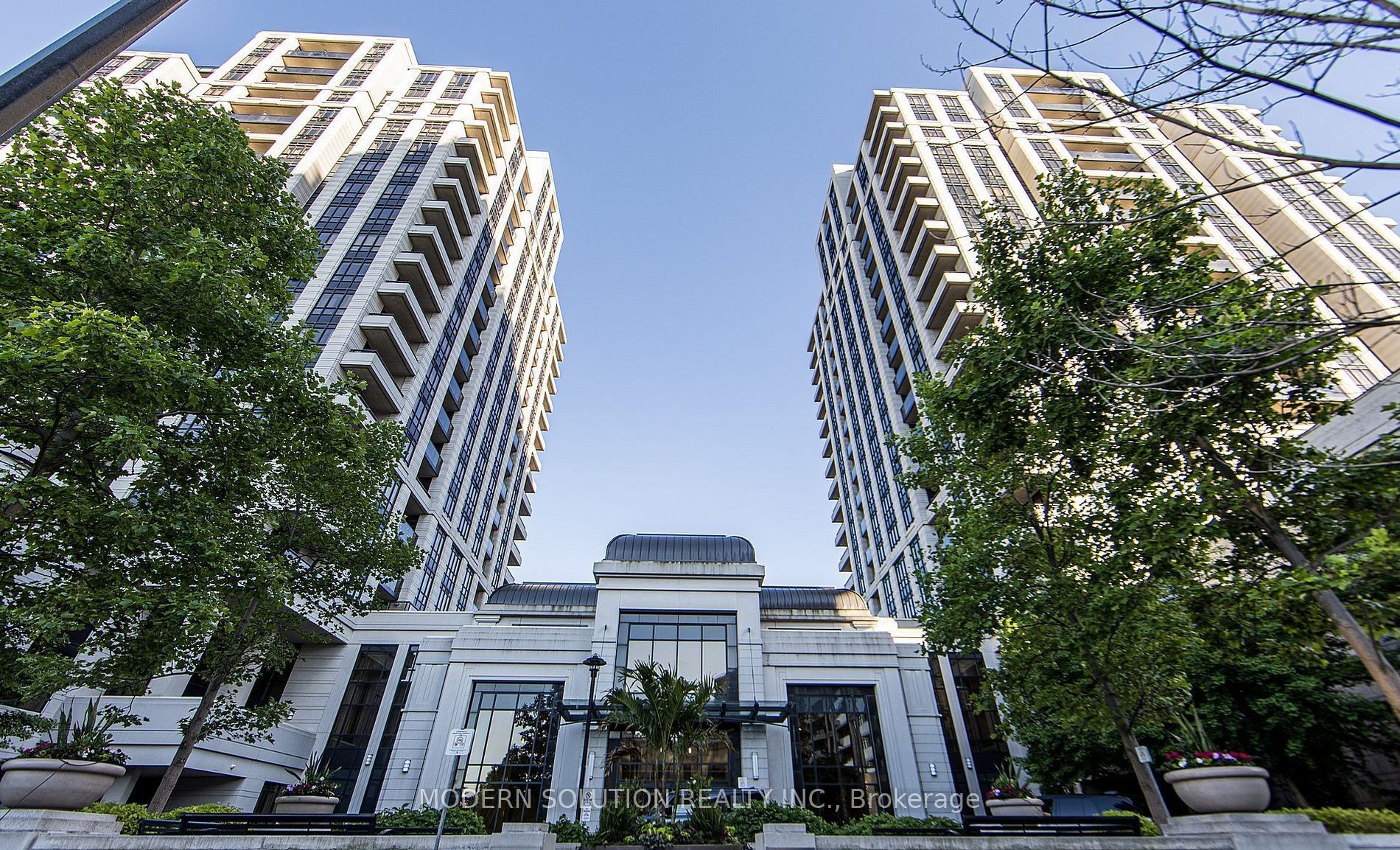 100 Harrison Garden Boulevard 1023, Toronto, ON M2N 0C2 photo 2