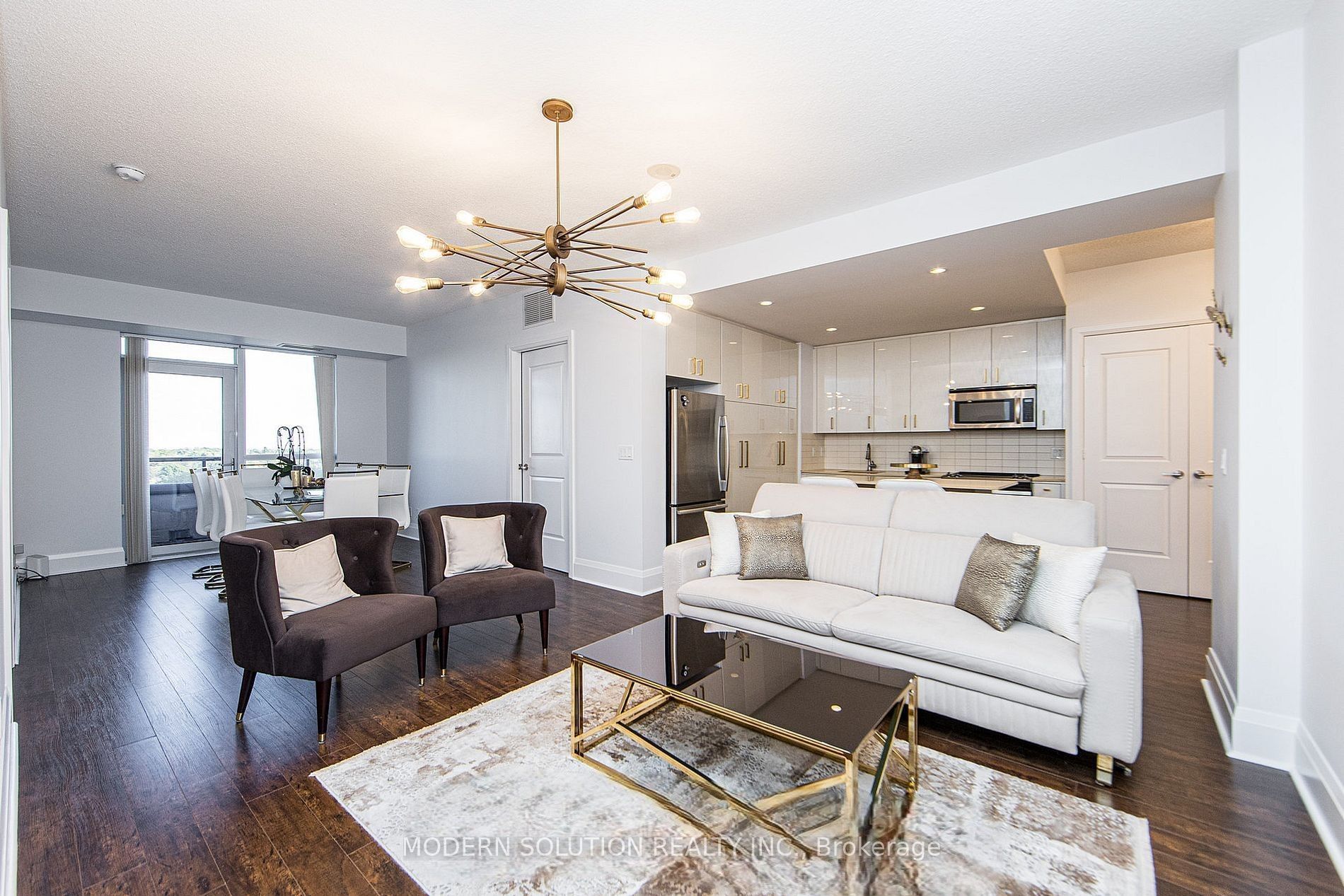 100 Harrison Garden Boulevard 1023, Toronto, ON M2N 0C2 photo 5