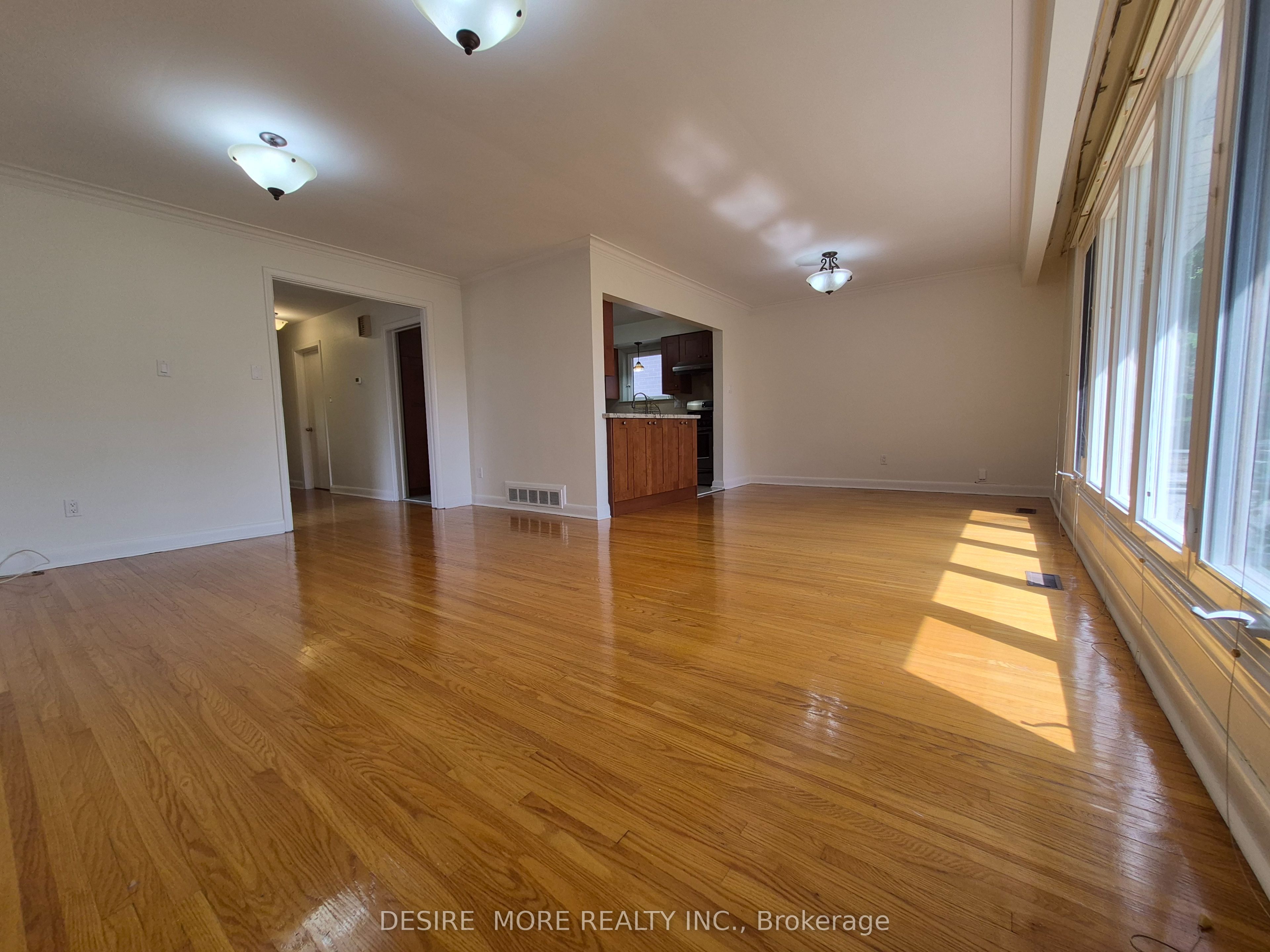 288 Betty Ann Drive, Toronto, ON M2R 1B1 photo 4