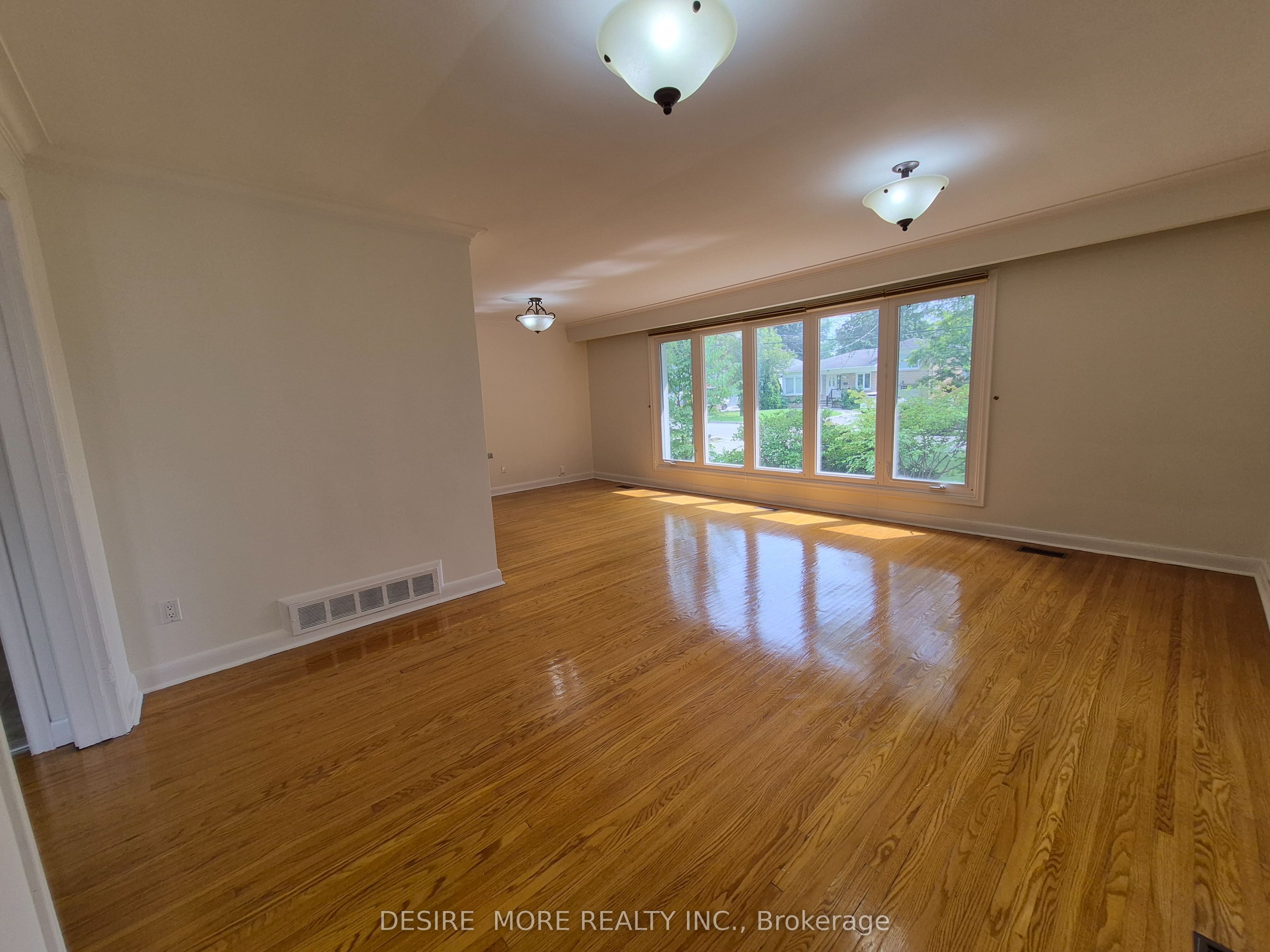 288 Betty Ann Drive, Toronto, ON M2R 1B1 photo 5