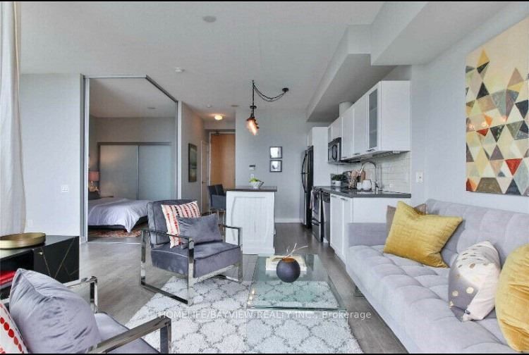 33 Mill Street 1106, Toronto, ON M4R 3R3 photo 3