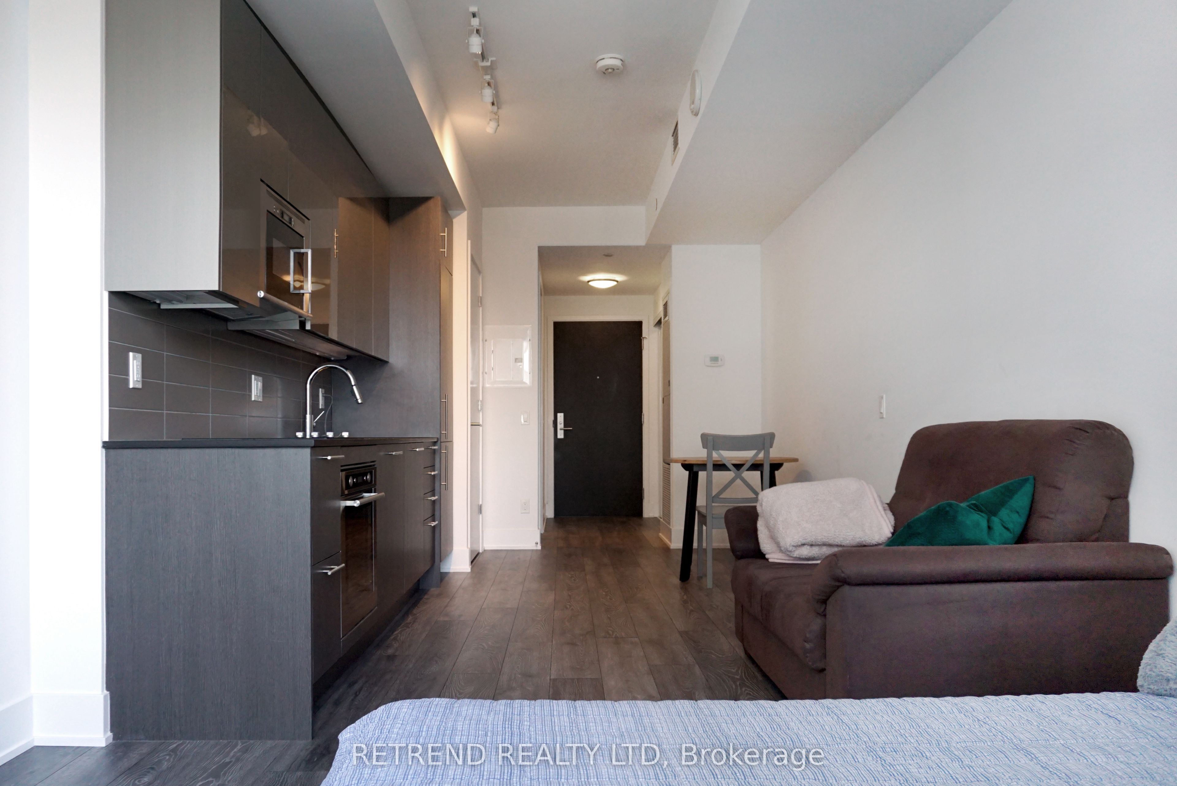 403 Church Street 2206, Toronto, ON M4Y 0C9 photo 4