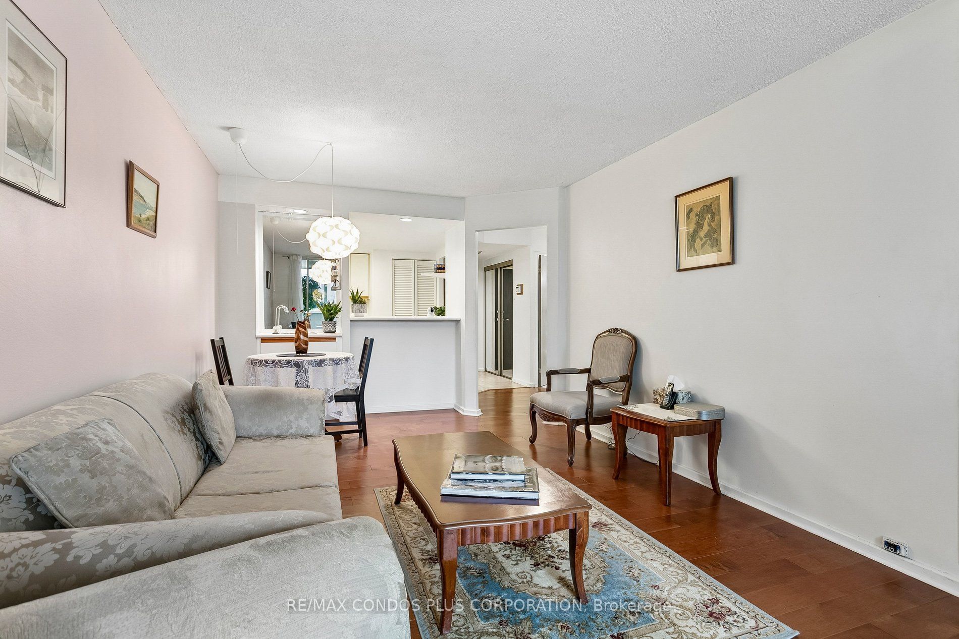 15 Maitland Place 204, Toronto, ON M4Y 2X3 photo 5