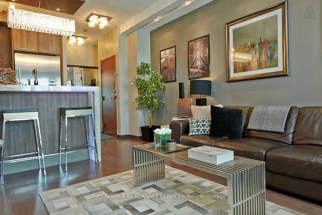 10 Yonge Street 3604, Toronto, ON M5E 1R4 photo 3