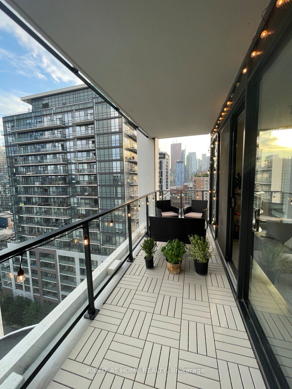 55 Ontario Street 1308, Toronto, ON M5A 0T8 photo 4
