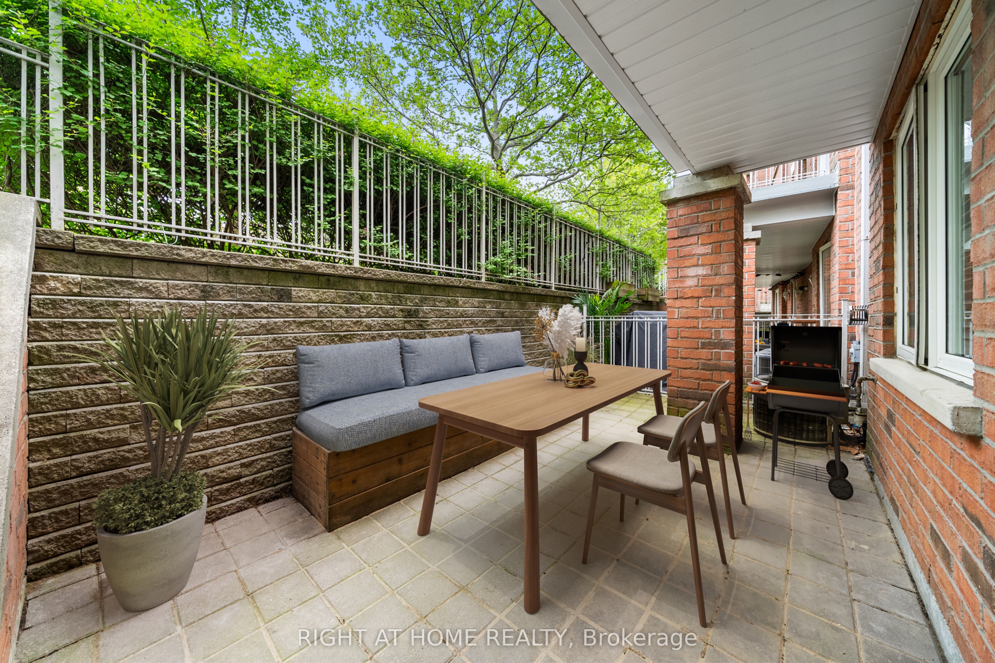 17 Sudbury Street 1701, Toronto, ON M6J 3W7 photo 2