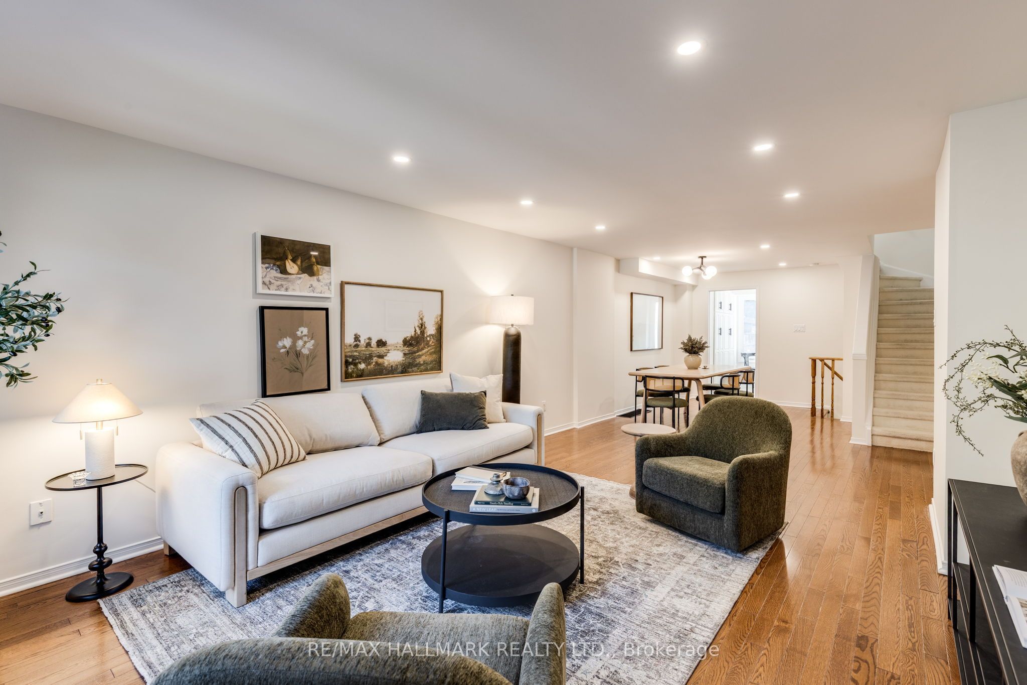 599 Roehampton Avenue, Toronto, ON M4P 1S7 photo 3