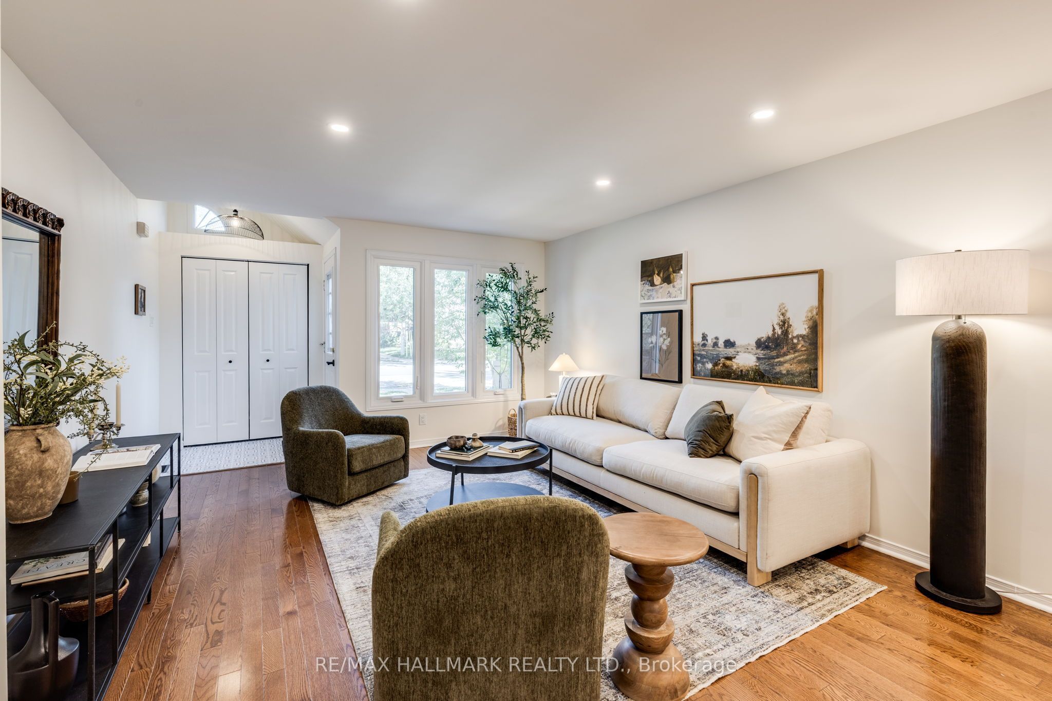 599 Roehampton Avenue, Toronto, ON M4P 1S7 photo 4