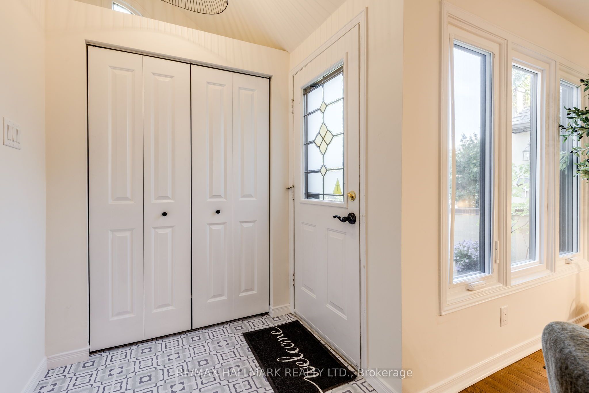 599 Roehampton Avenue, Toronto, ON M4P 1S7 photo 5