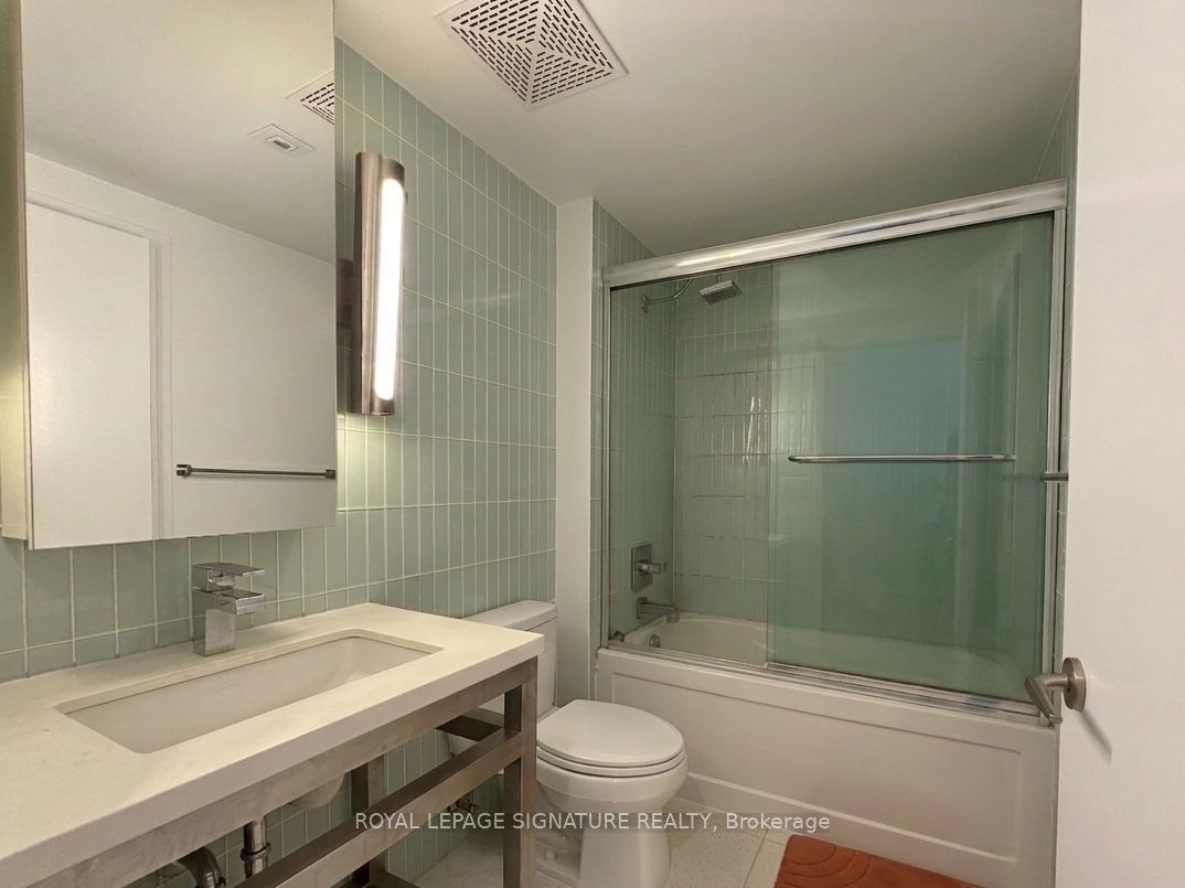 80 John Street 3404, Toronto, ON M5V 3X4 photo 5