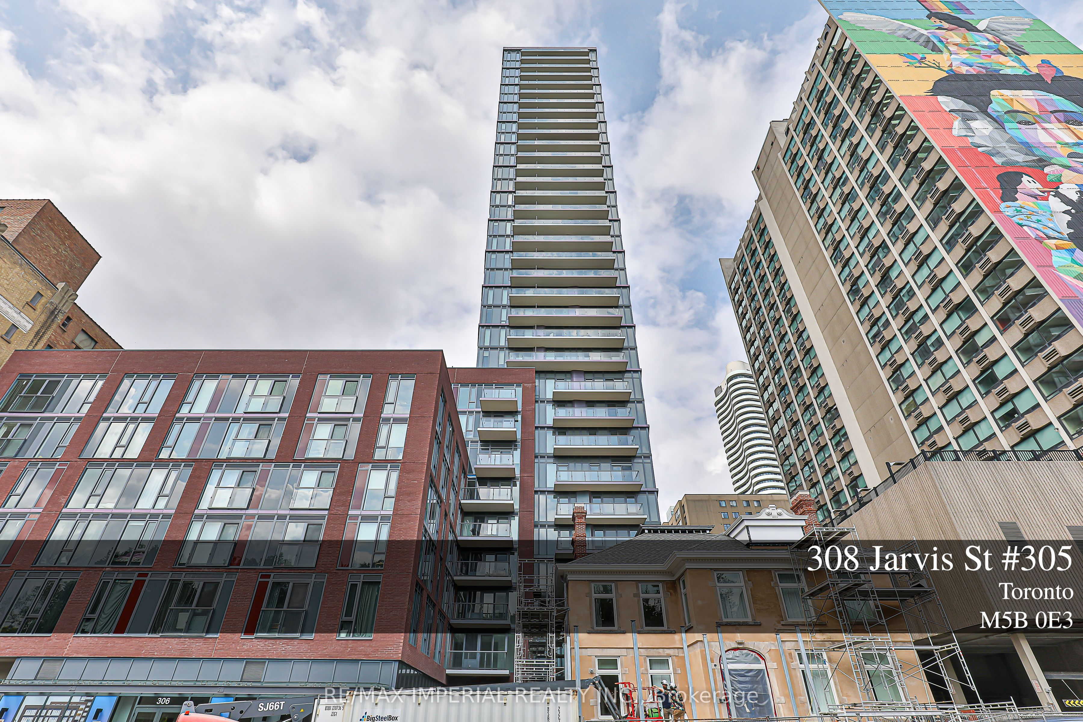 308 Jarvis Street 305, Toronto, ON M5A 2P2