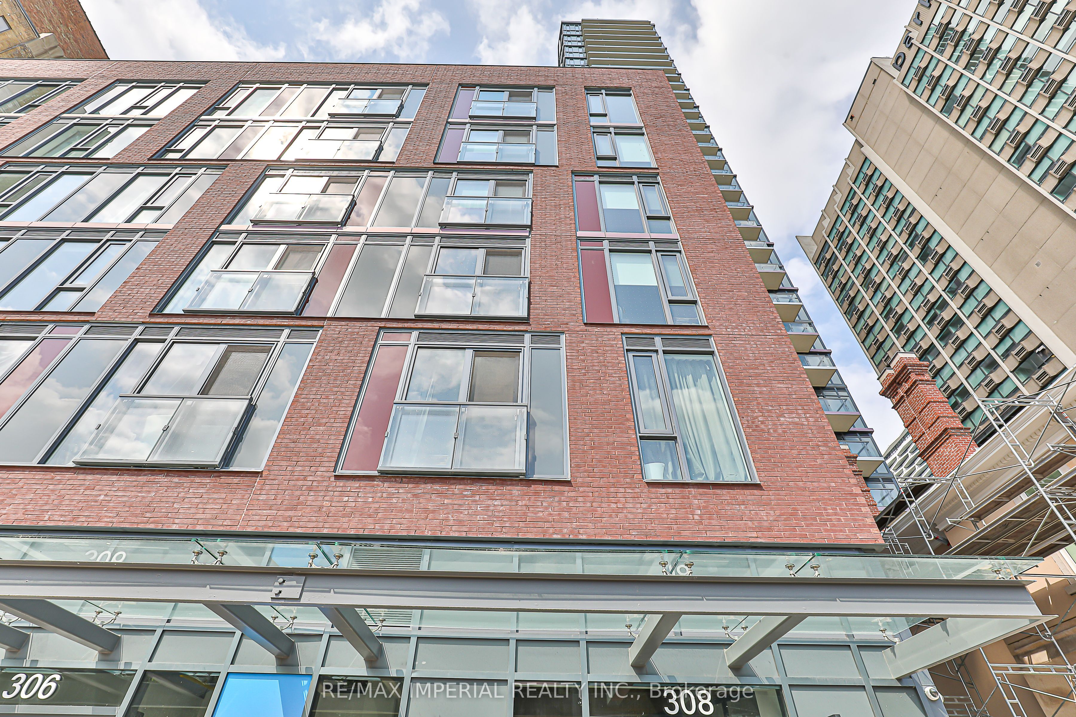 308 Jarvis Street 305, Toronto, ON M5A 2P2 photo 2