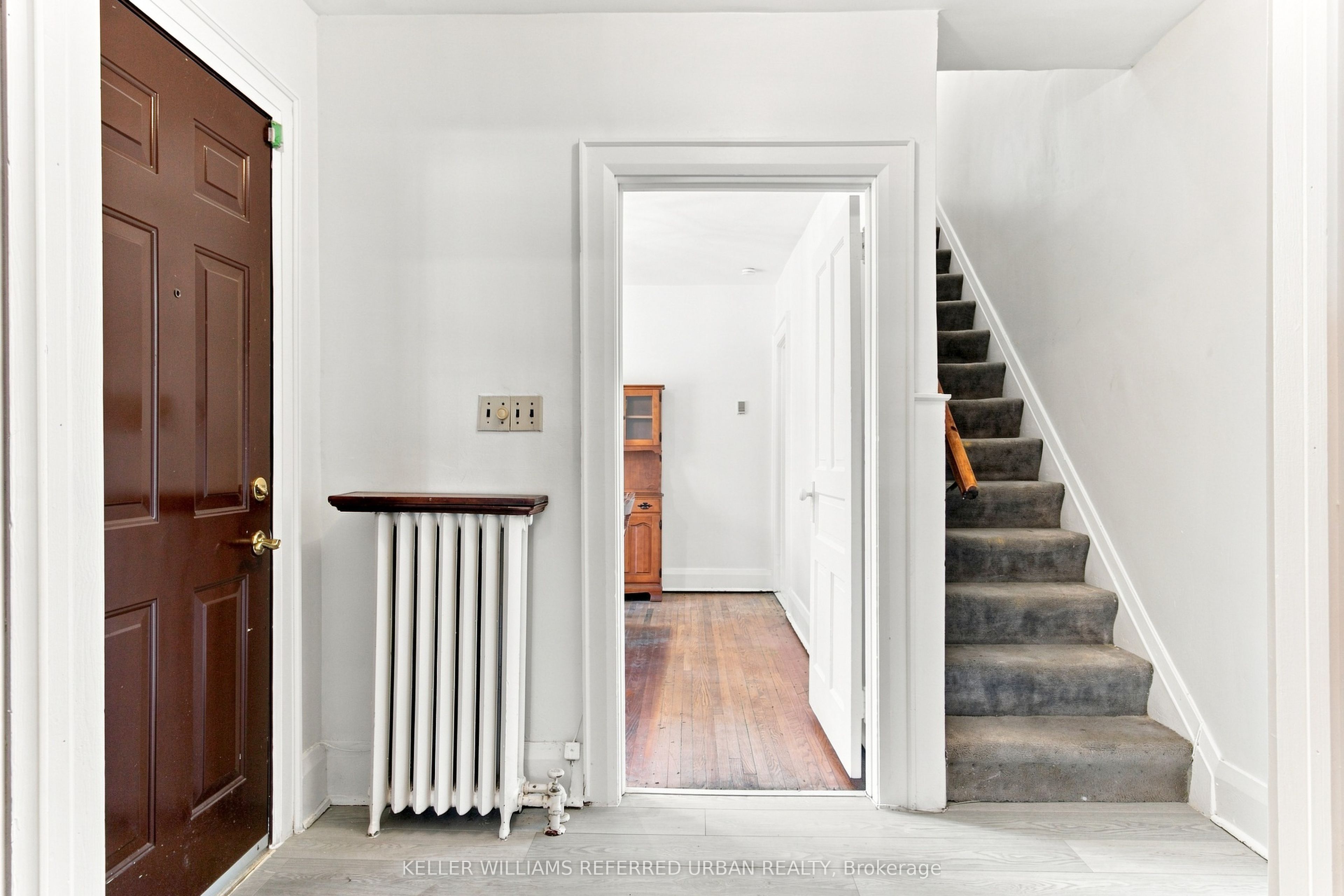 310 Vaughan Road, Toronto, ON M6C 2N6 photo 2