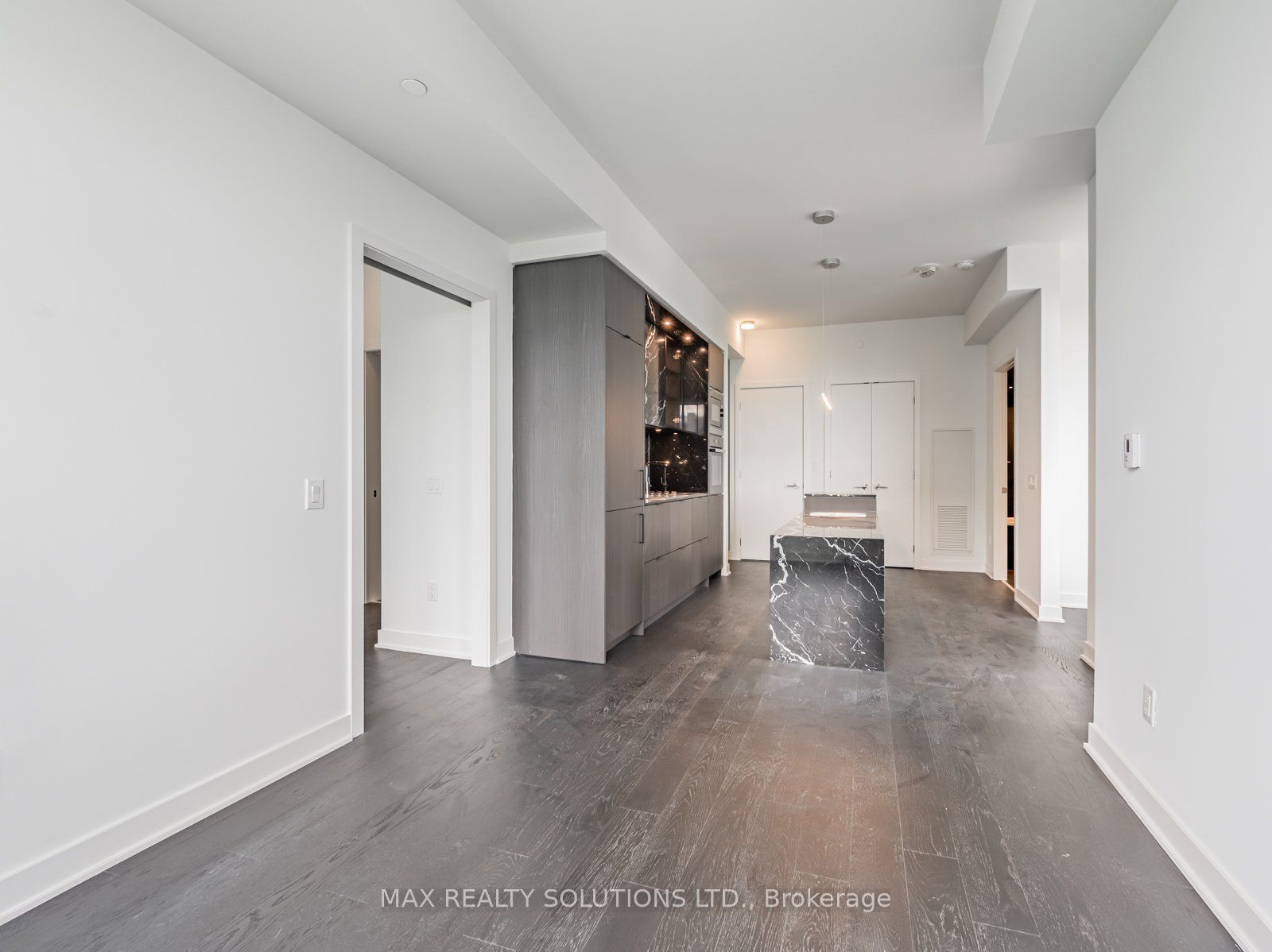 11 Yorkville Avenue 5404, Toronto, ON M4W 0B7 photo 4
