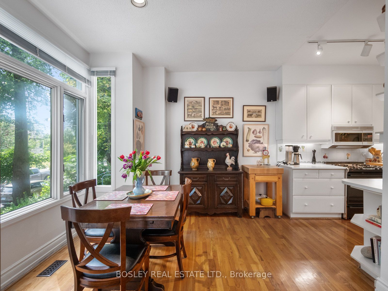 10 De Savery Crescent, Toronto, ON M4S 2L2 photo 5