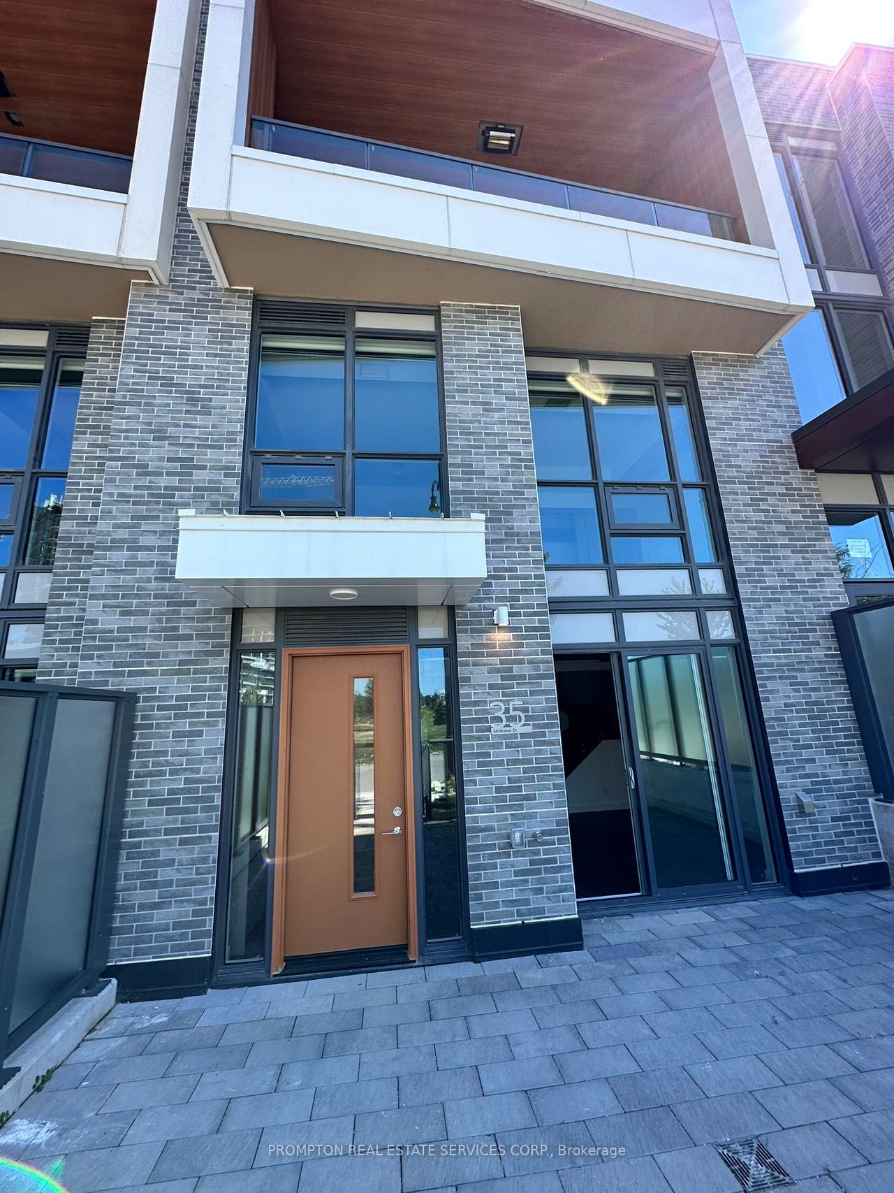 35 McMahon Drive 105, Toronto, ON M2K 0J2 photo 2