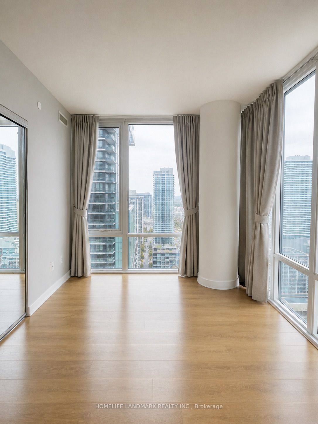 501 Yonge Street 2509, Toronto, ON M4Y 0G8 photo 5