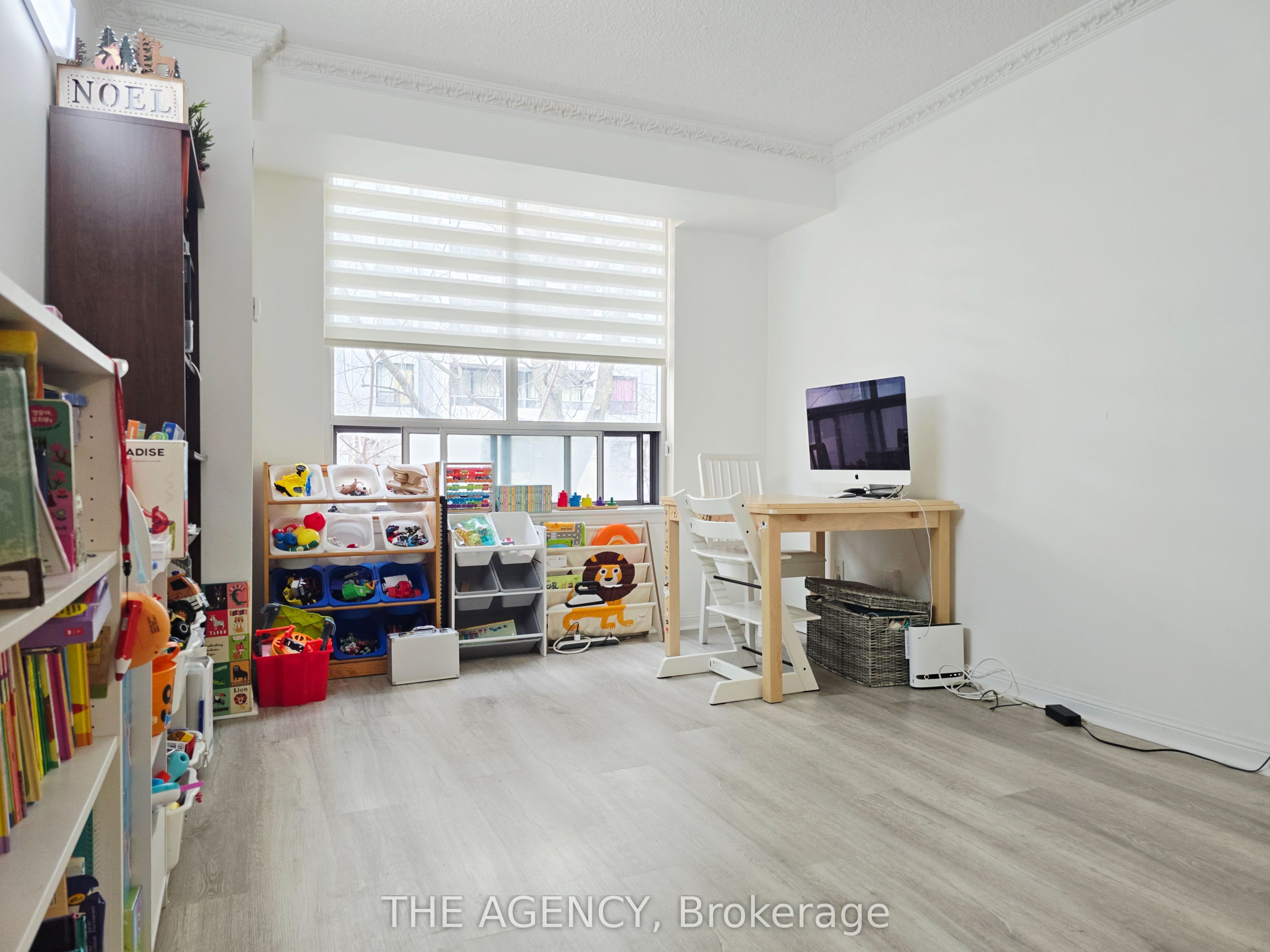5940 Yonge Street 207, Toronto, ON M2M 4M6 photo 3