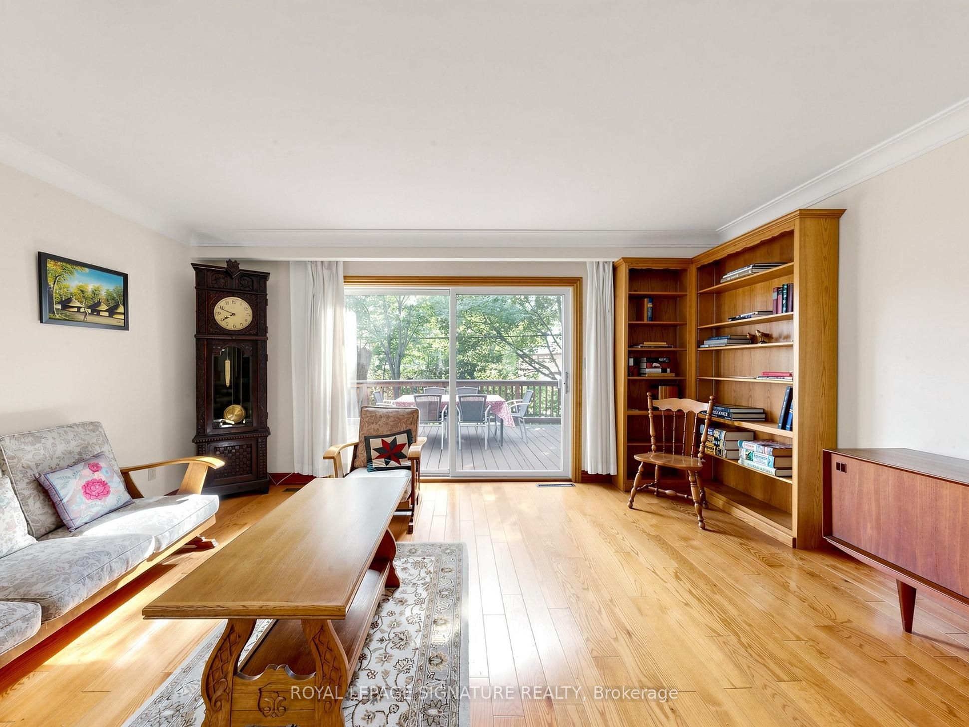 8 Ternhill Crescent, Toronto, ON M3C 2E5 photo 5