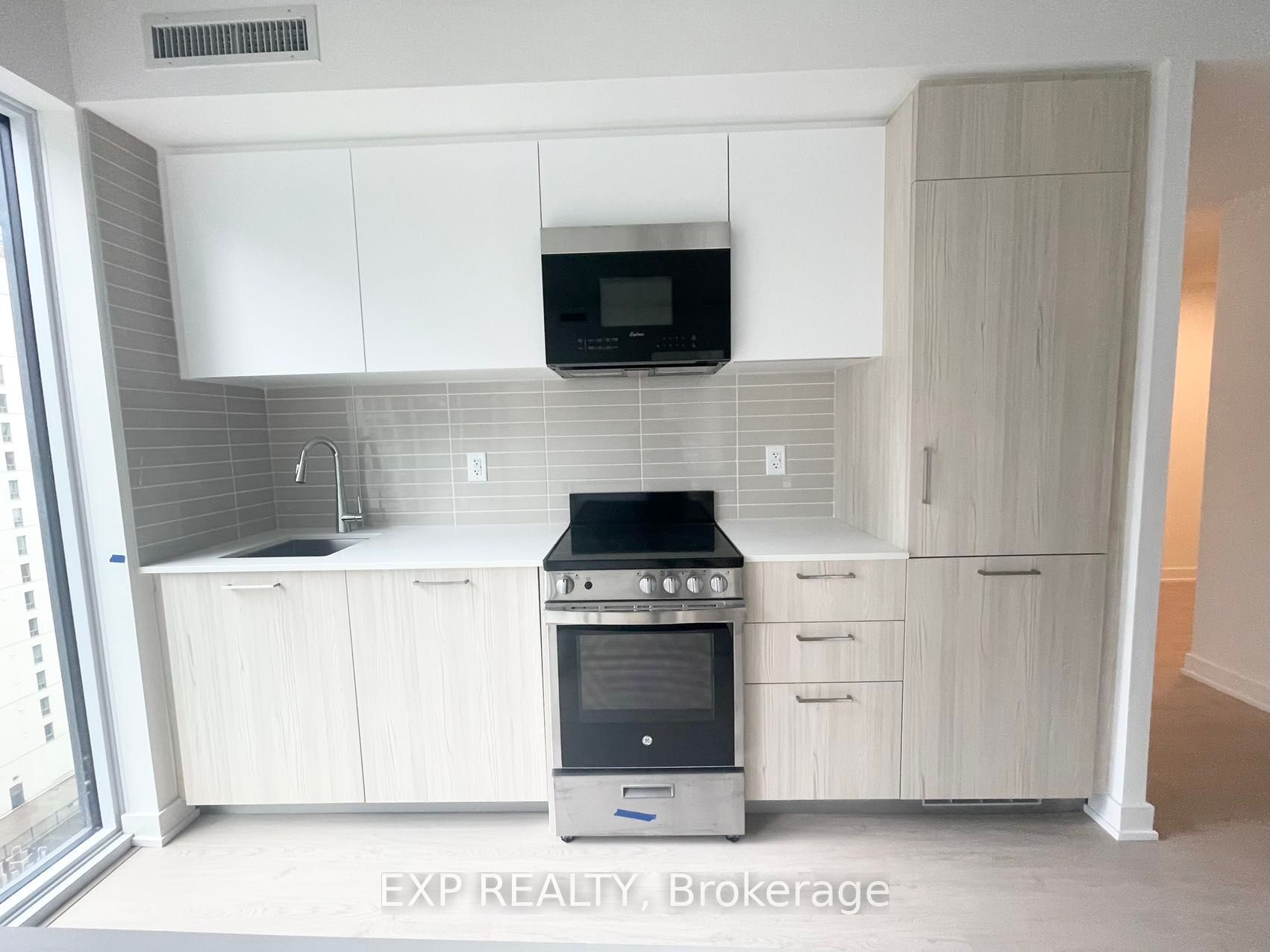 65 Mutual Street 1104, Toronto, ON M5B 0E5 photo 4