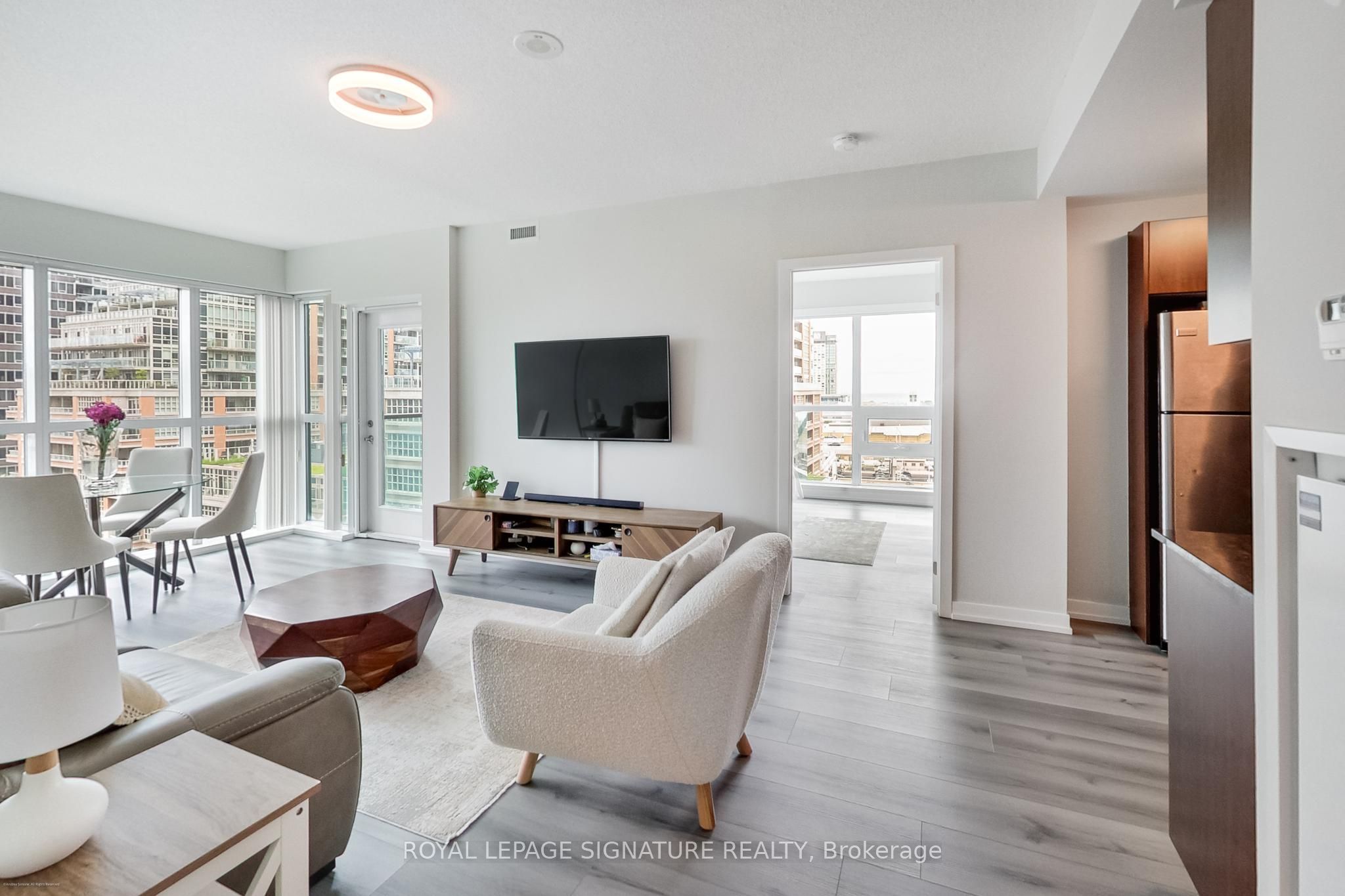 69 Lynn Williams Street 904, Toronto, ON M6K 3R7 photo 5