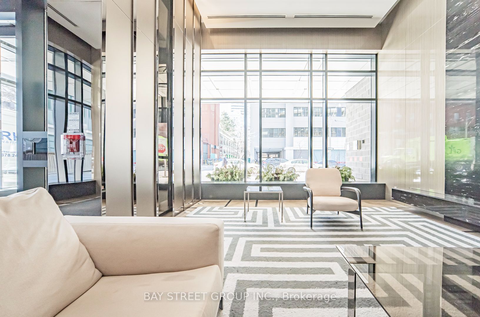 89 Dunfield Avenue 801, Toronto, ON M4S 0A4 photo 5
